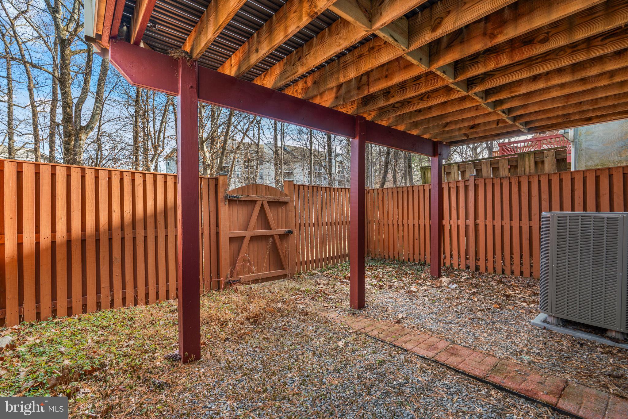 VILLAGE OF HICKORY RIDGE - Residential