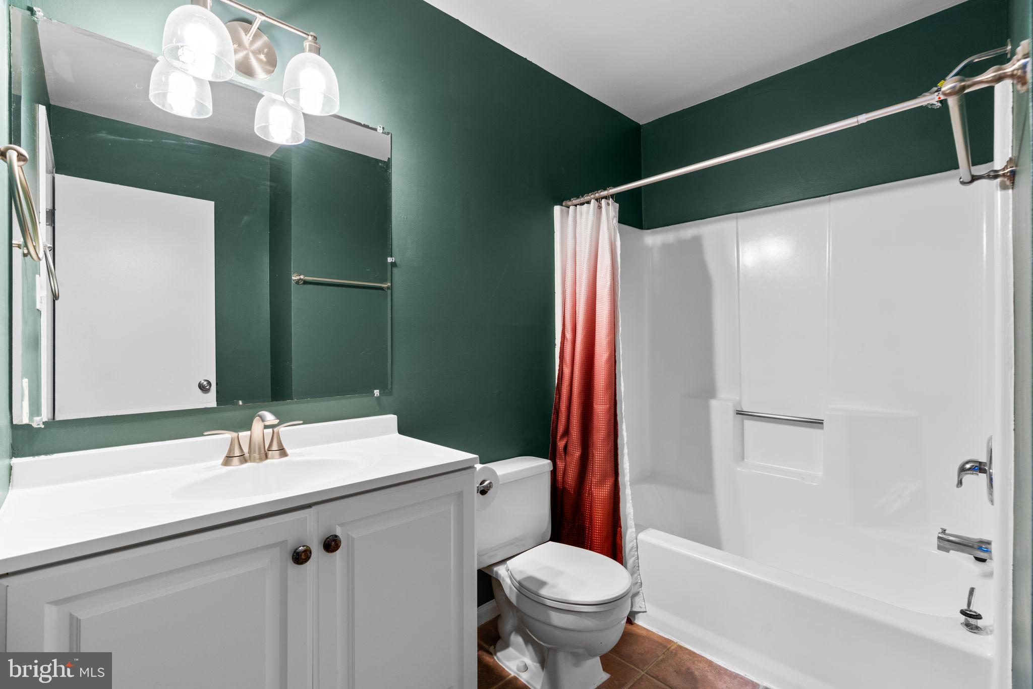 VILLAGE OF HICKORY RIDGE - Residential