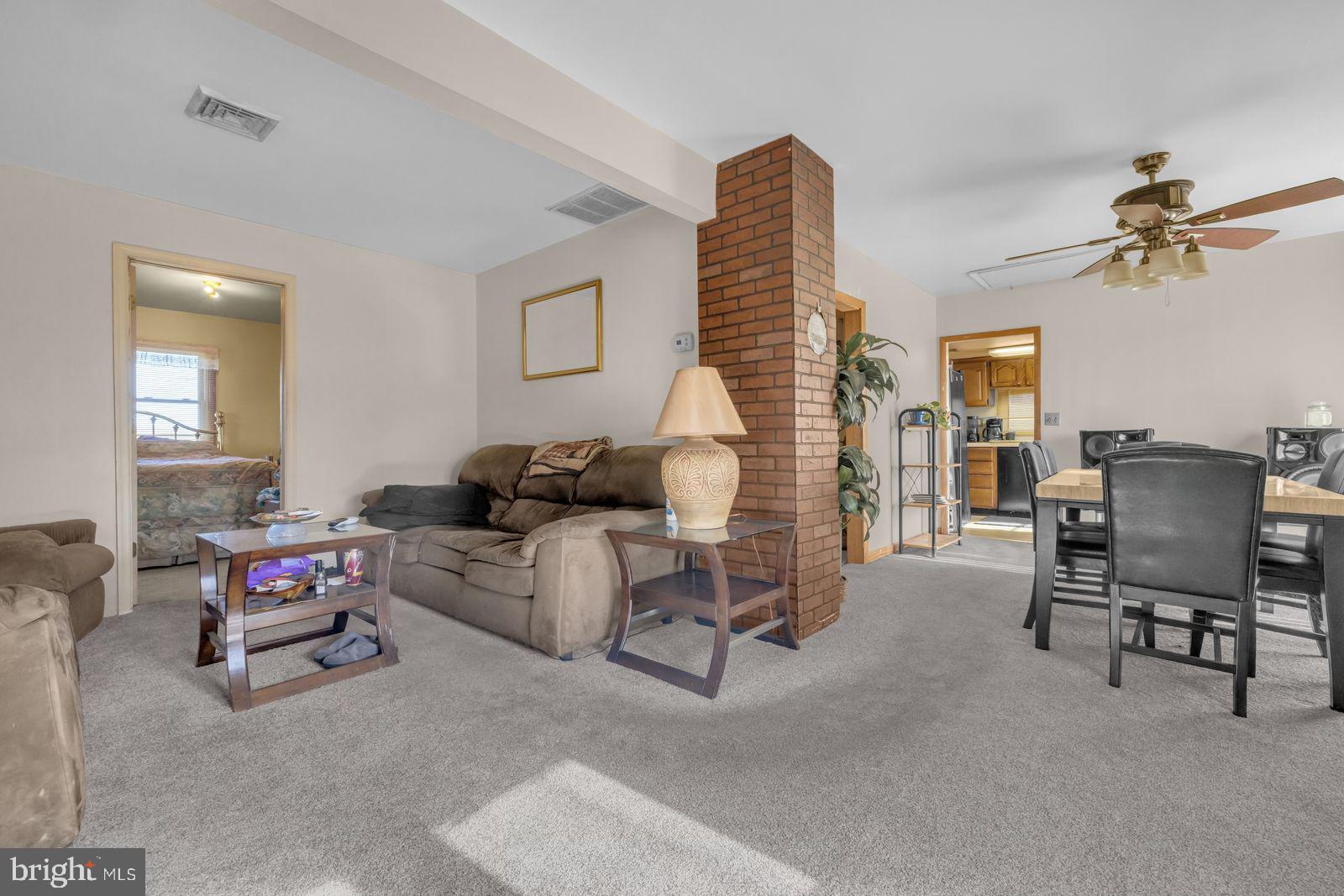 EASTON - Residential