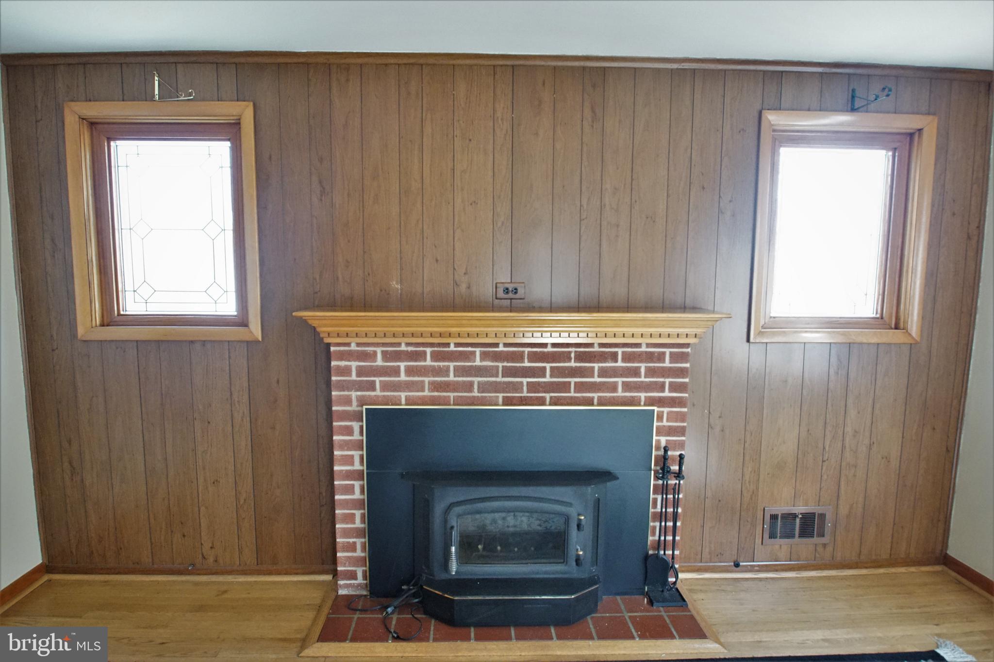 PERRY HALL - Residential Lease