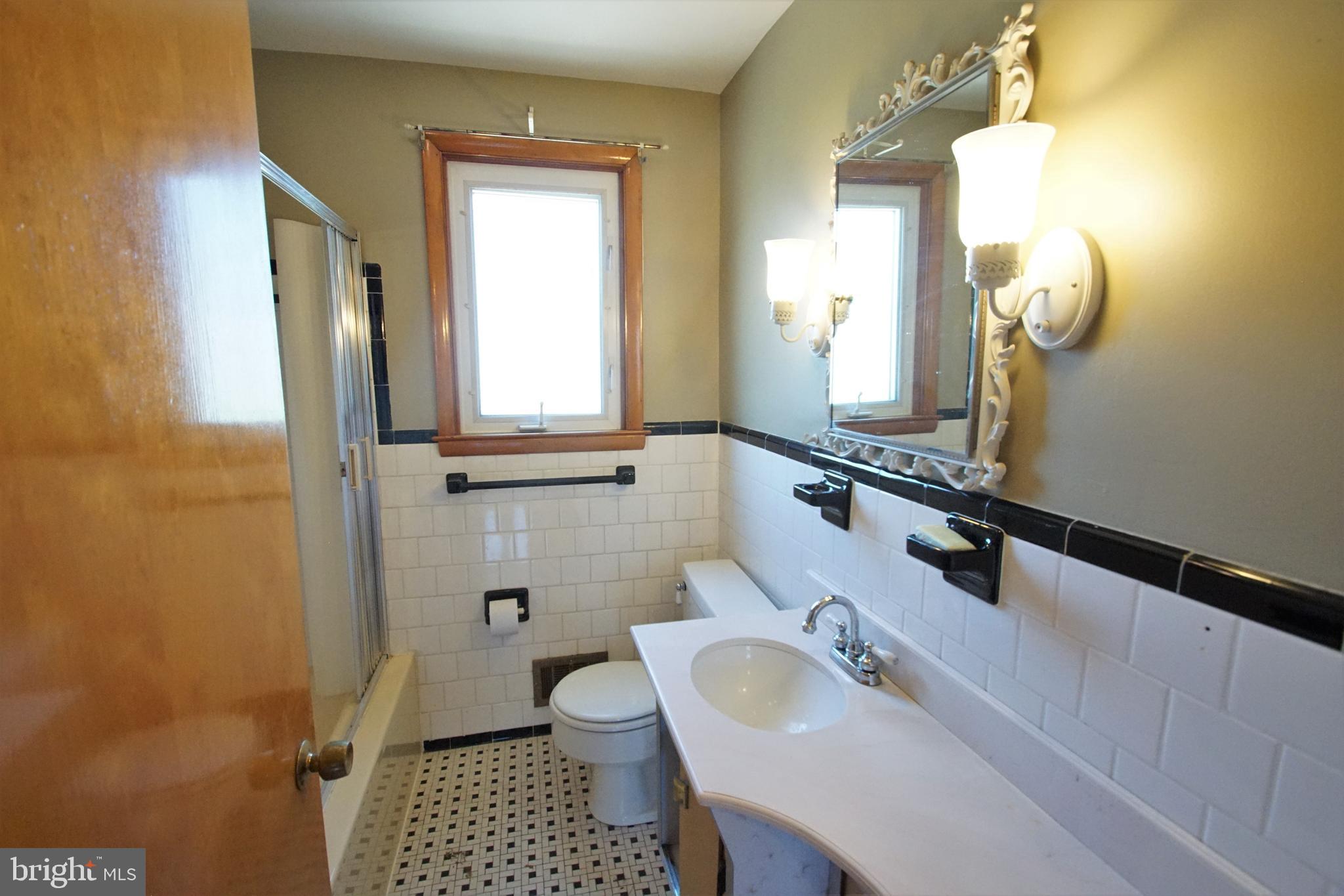 PERRY HALL - Residential Lease