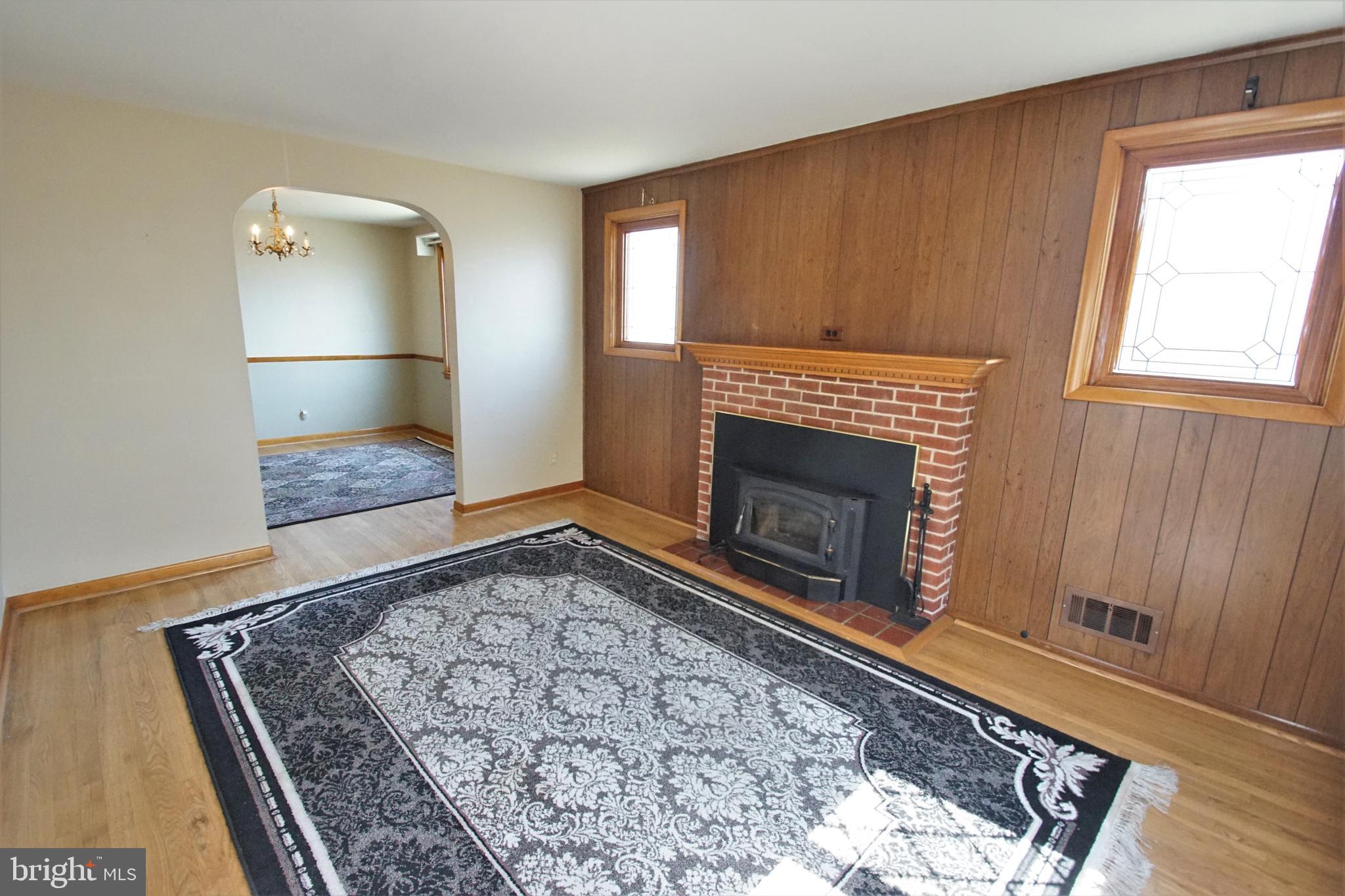 PERRY HALL - Residential Lease