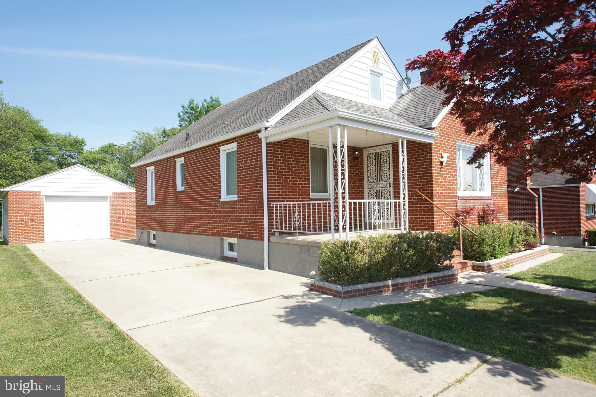 PERRY HALL - Residential Lease