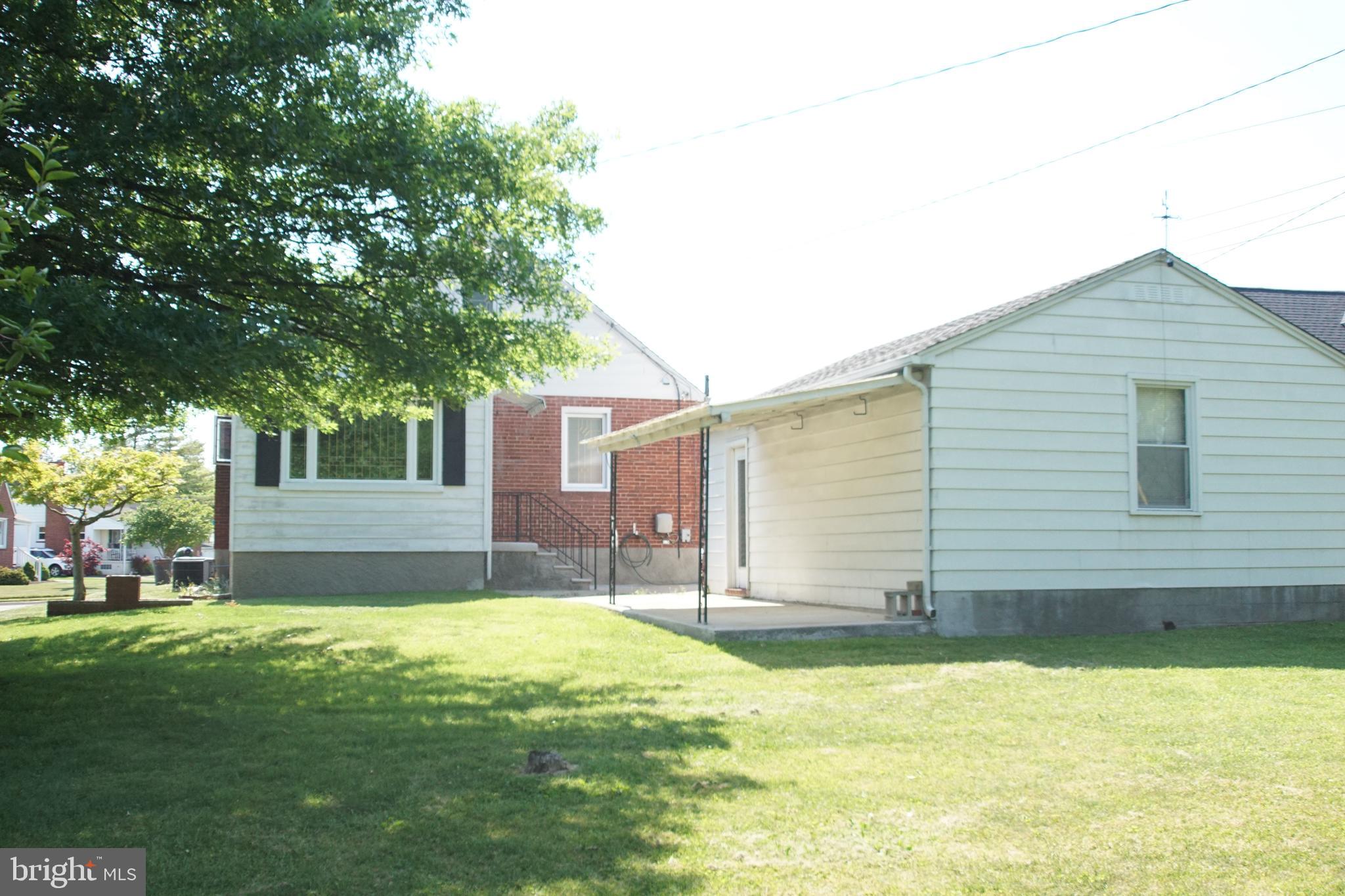 PERRY HALL - Residential Lease