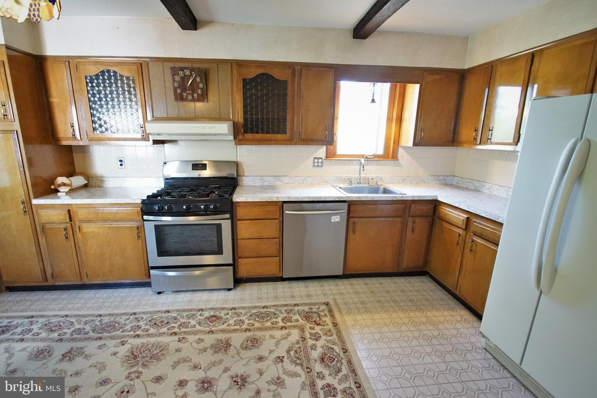 PERRY HALL - Residential Lease