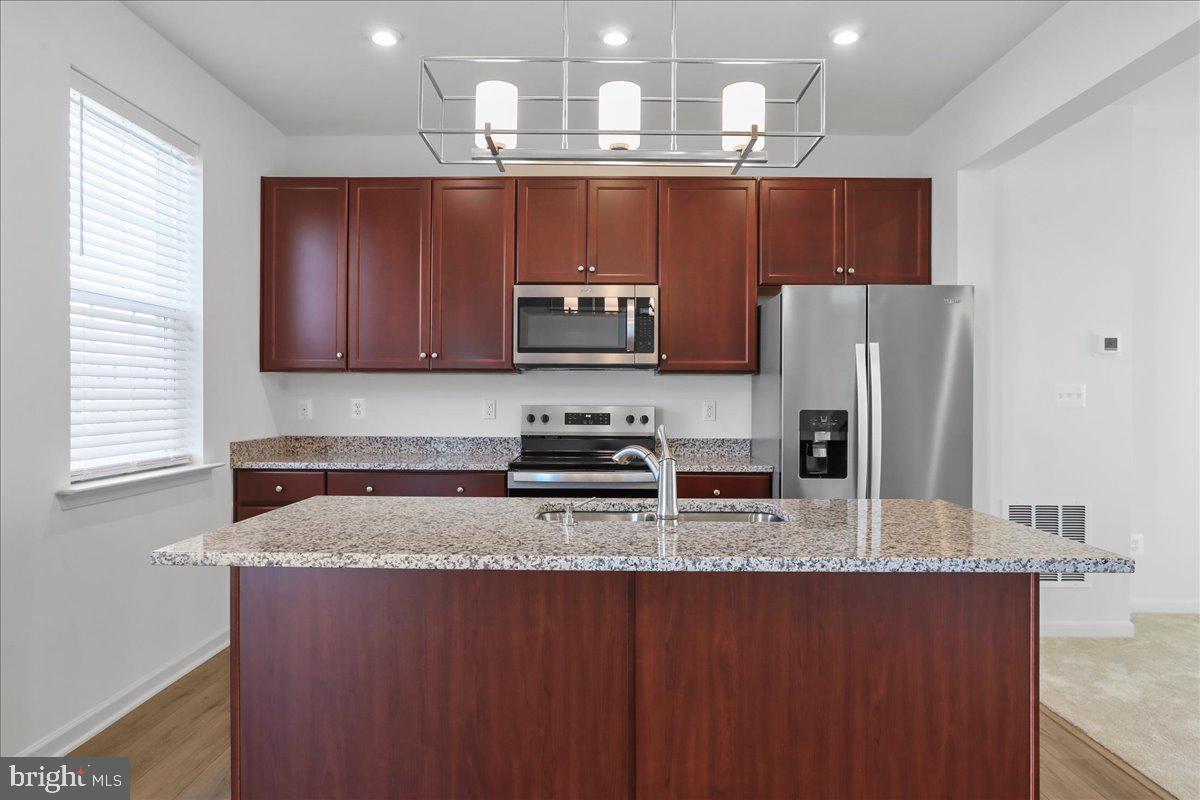 OVERLOOK AT RIVERSIDE TOWNHOMES - Residential Lease