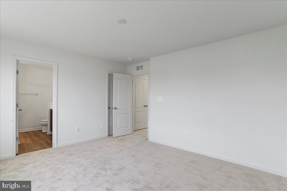 OVERLOOK AT RIVERSIDE TOWNHOMES - Residential Lease