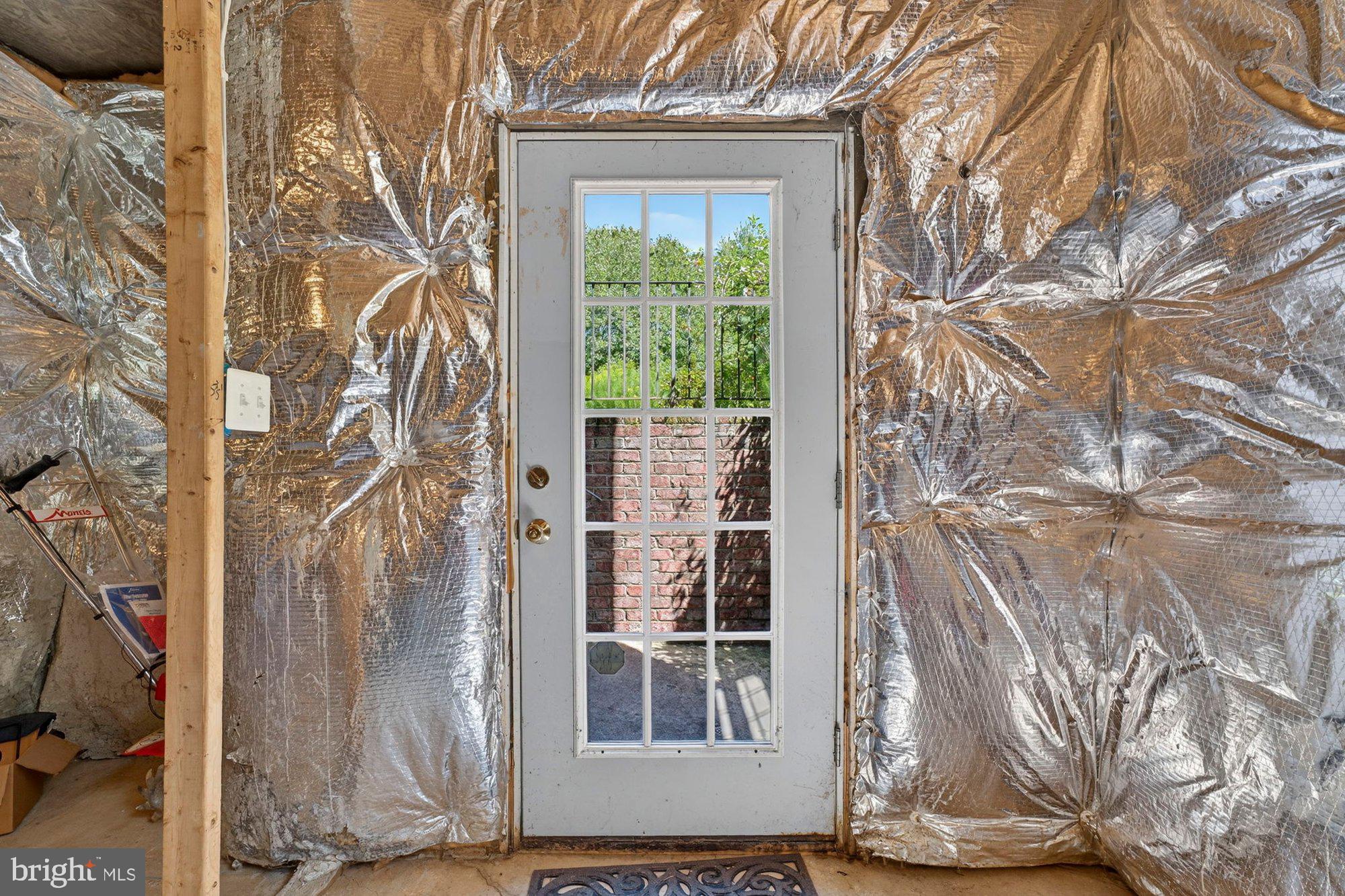 HUNTING HILLS - Residential