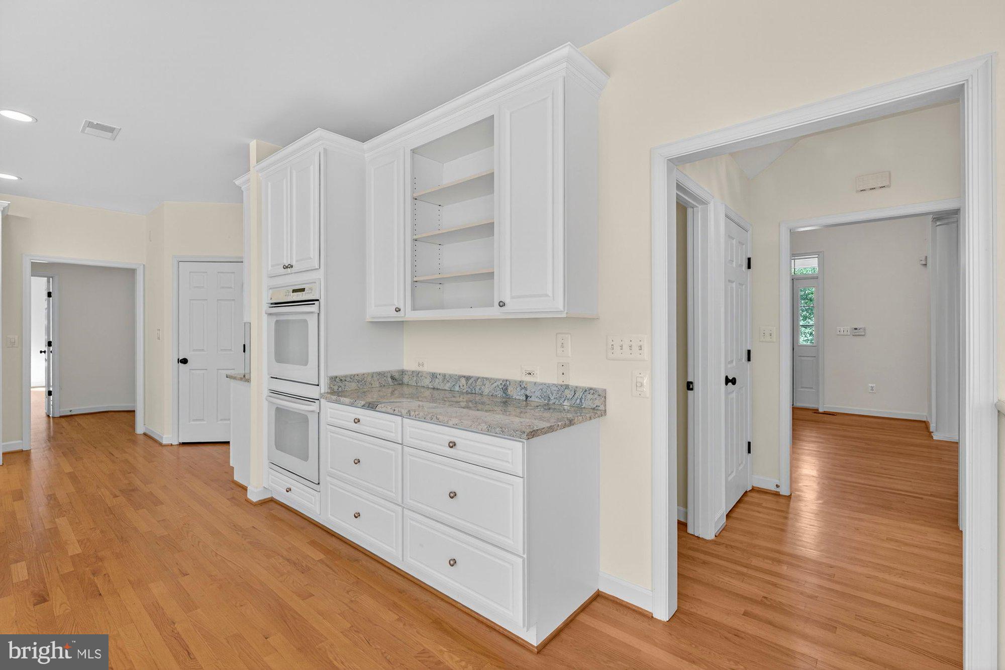 HUNTING HILLS - Residential