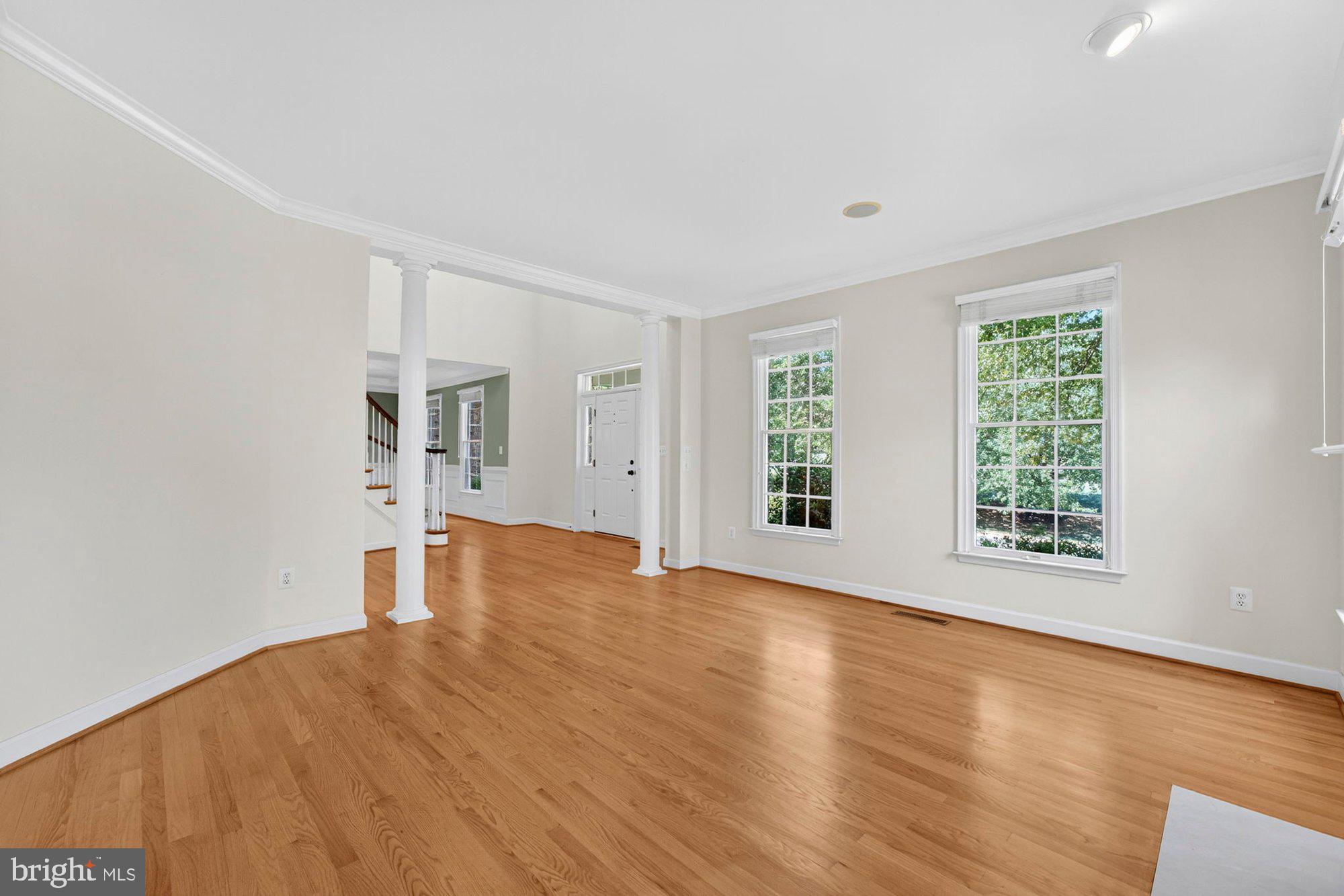 HUNTING HILLS - Residential