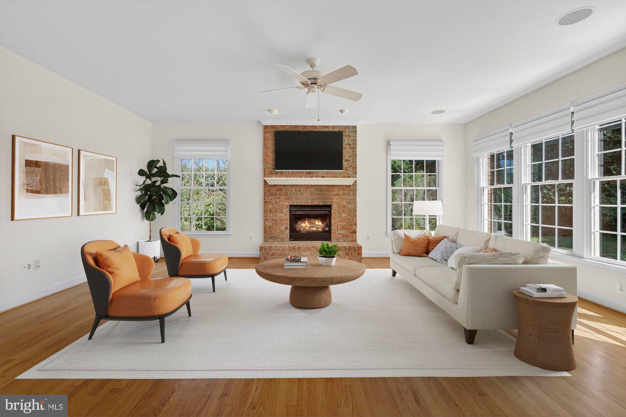 HUNTING HILLS - Residential