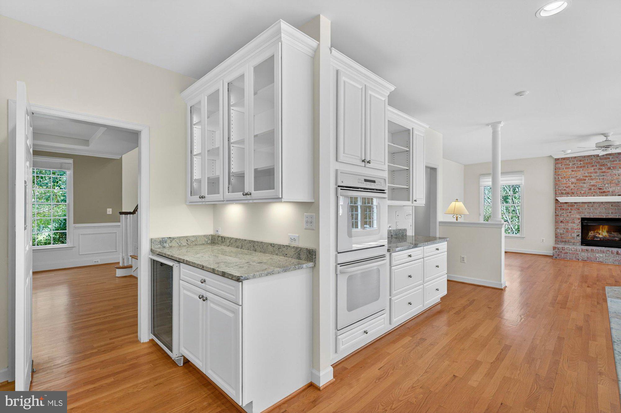 HUNTING HILLS - Residential