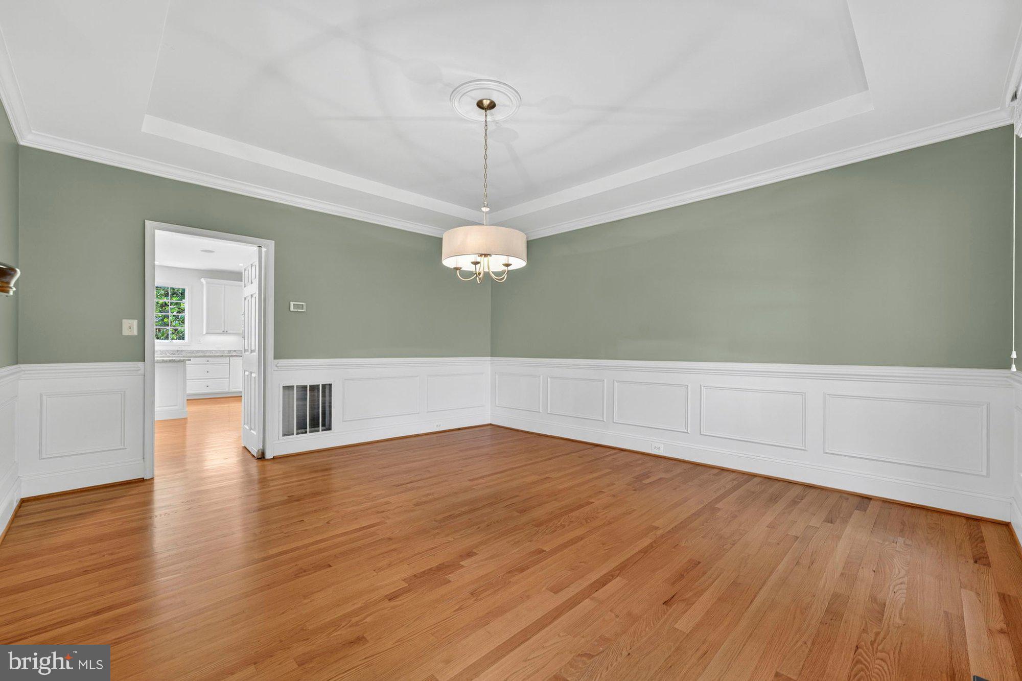 HUNTING HILLS - Residential