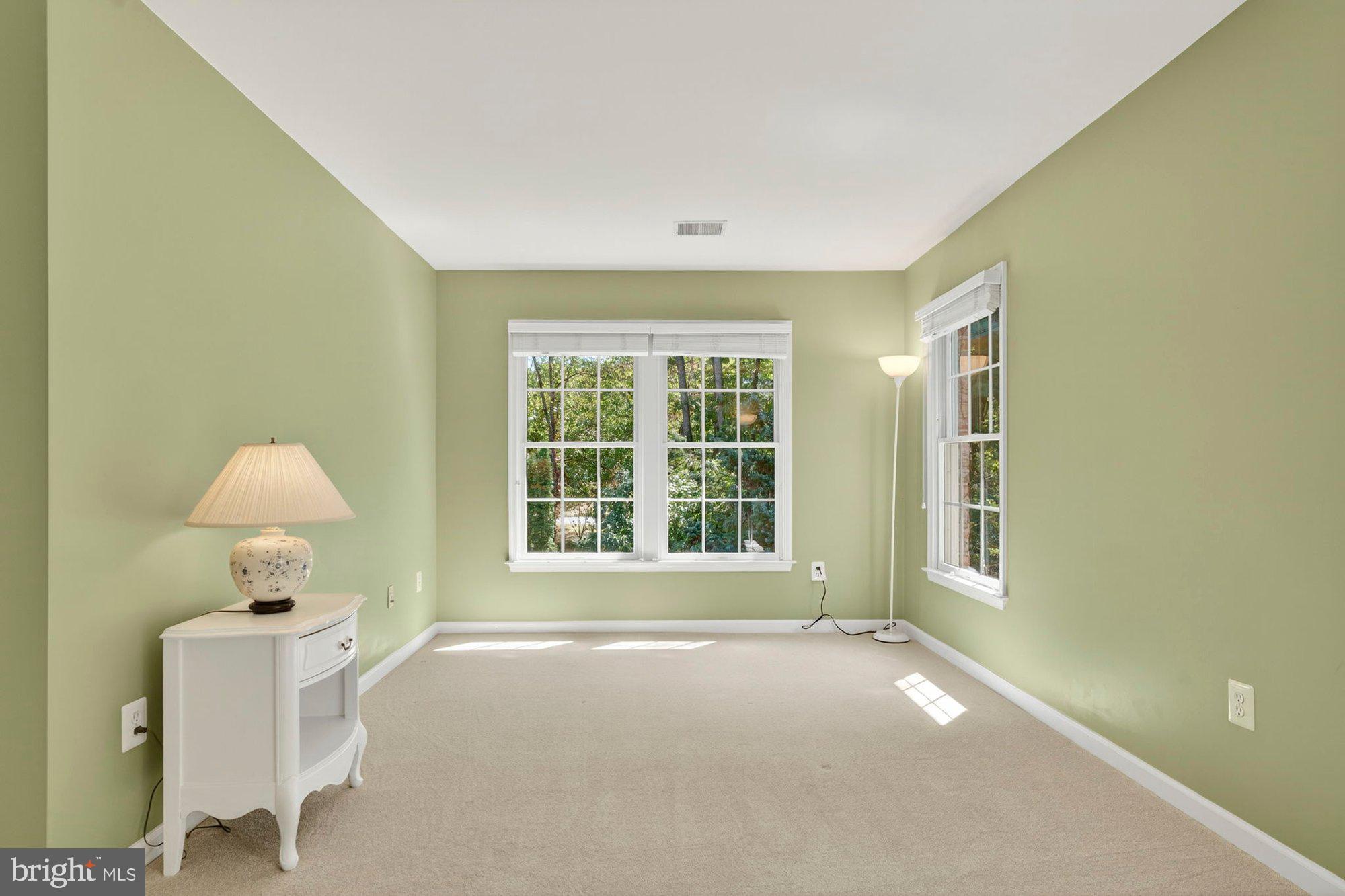 HUNTING HILLS - Residential