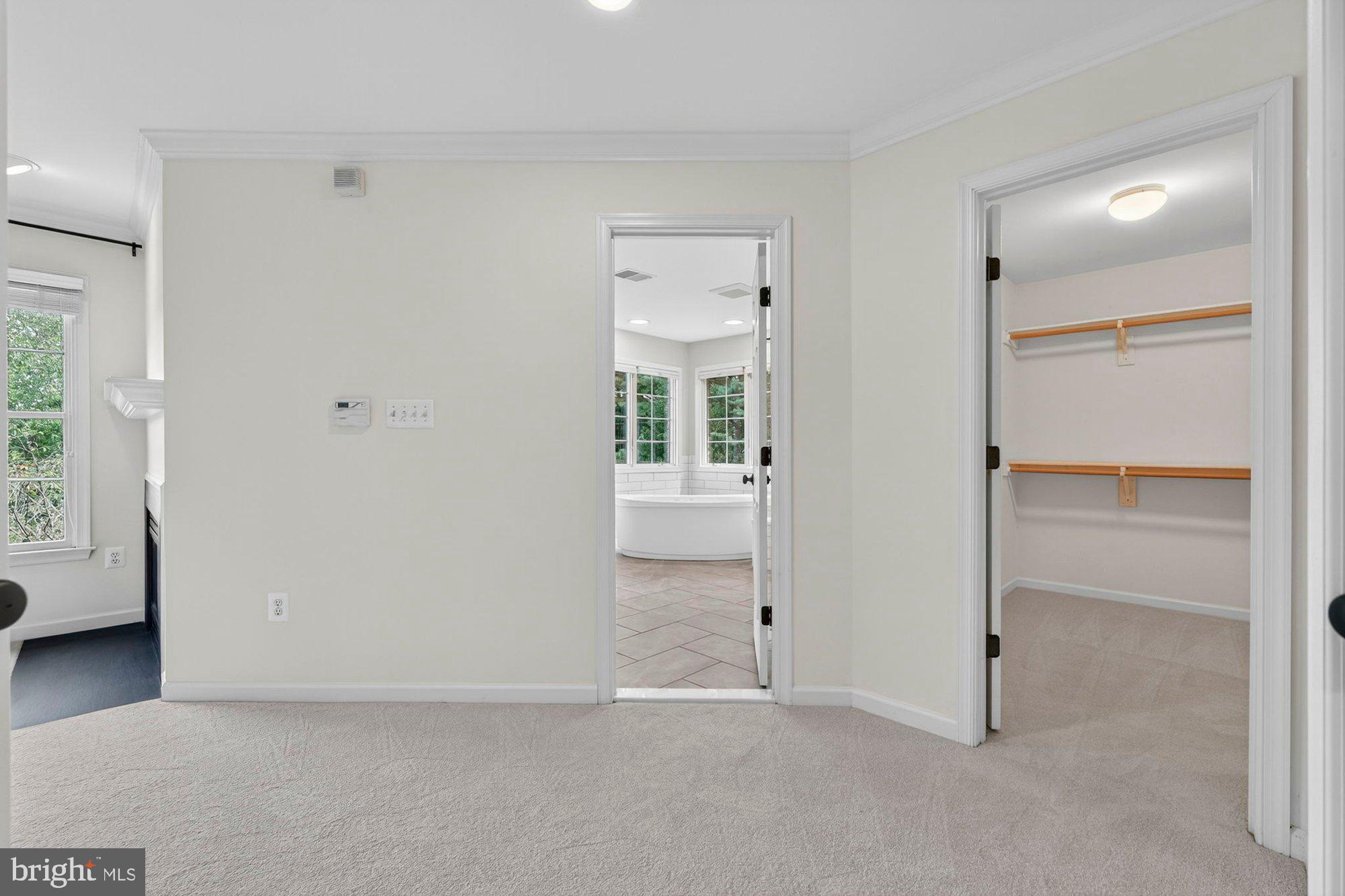 HUNTING HILLS - Residential