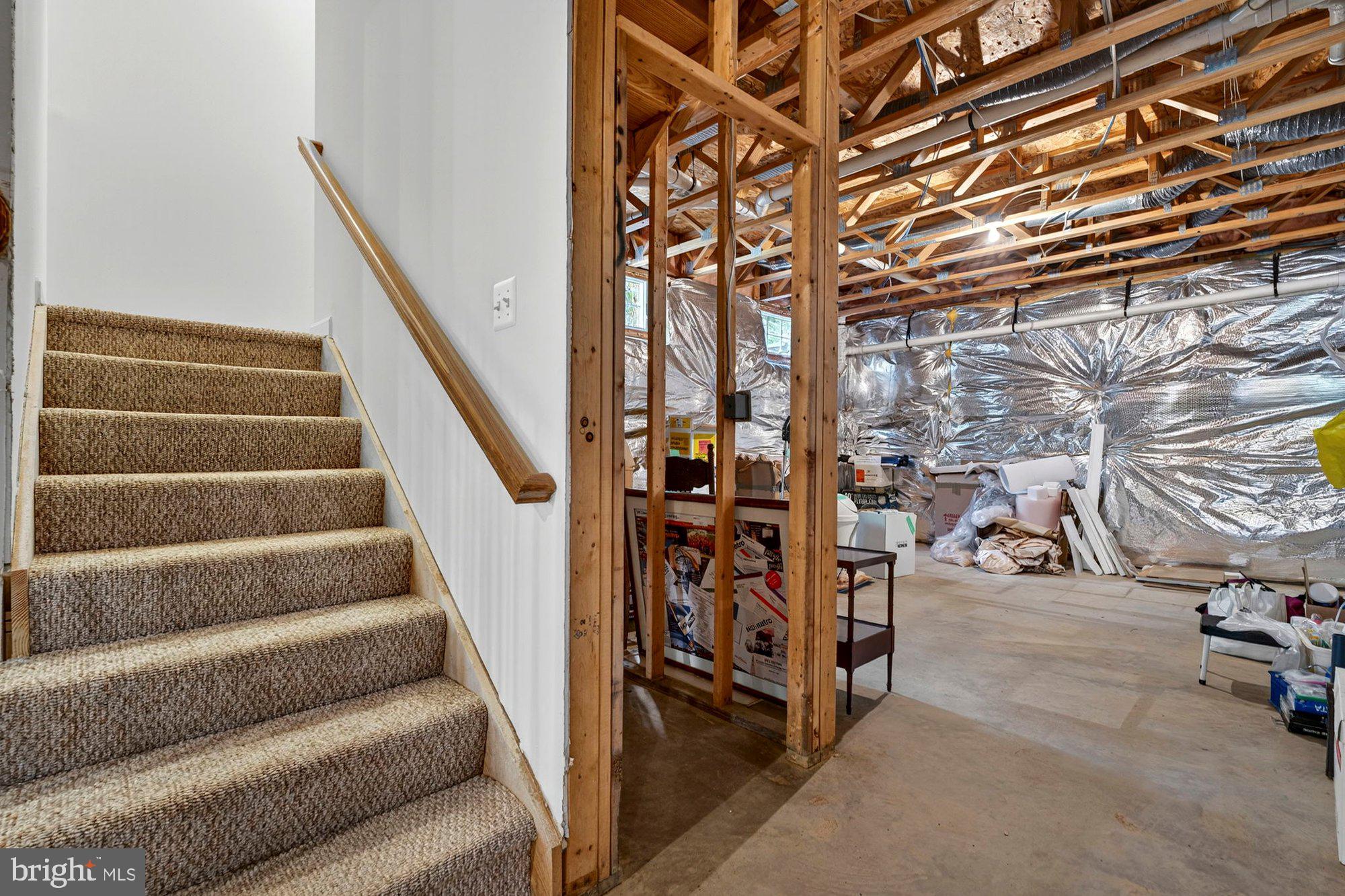 HUNTING HILLS - Residential