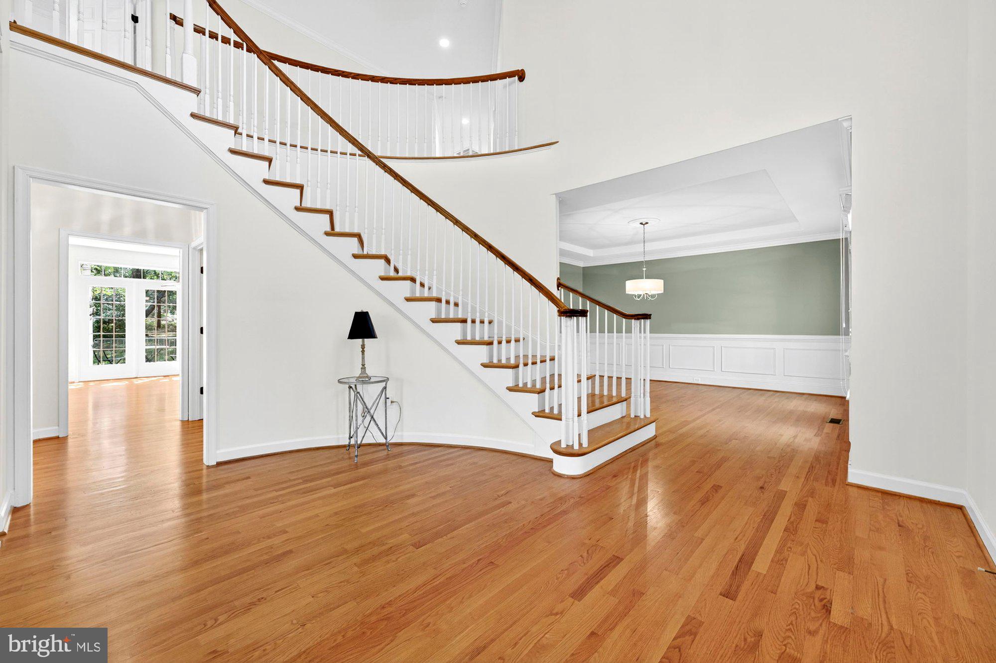 HUNTING HILLS - Residential