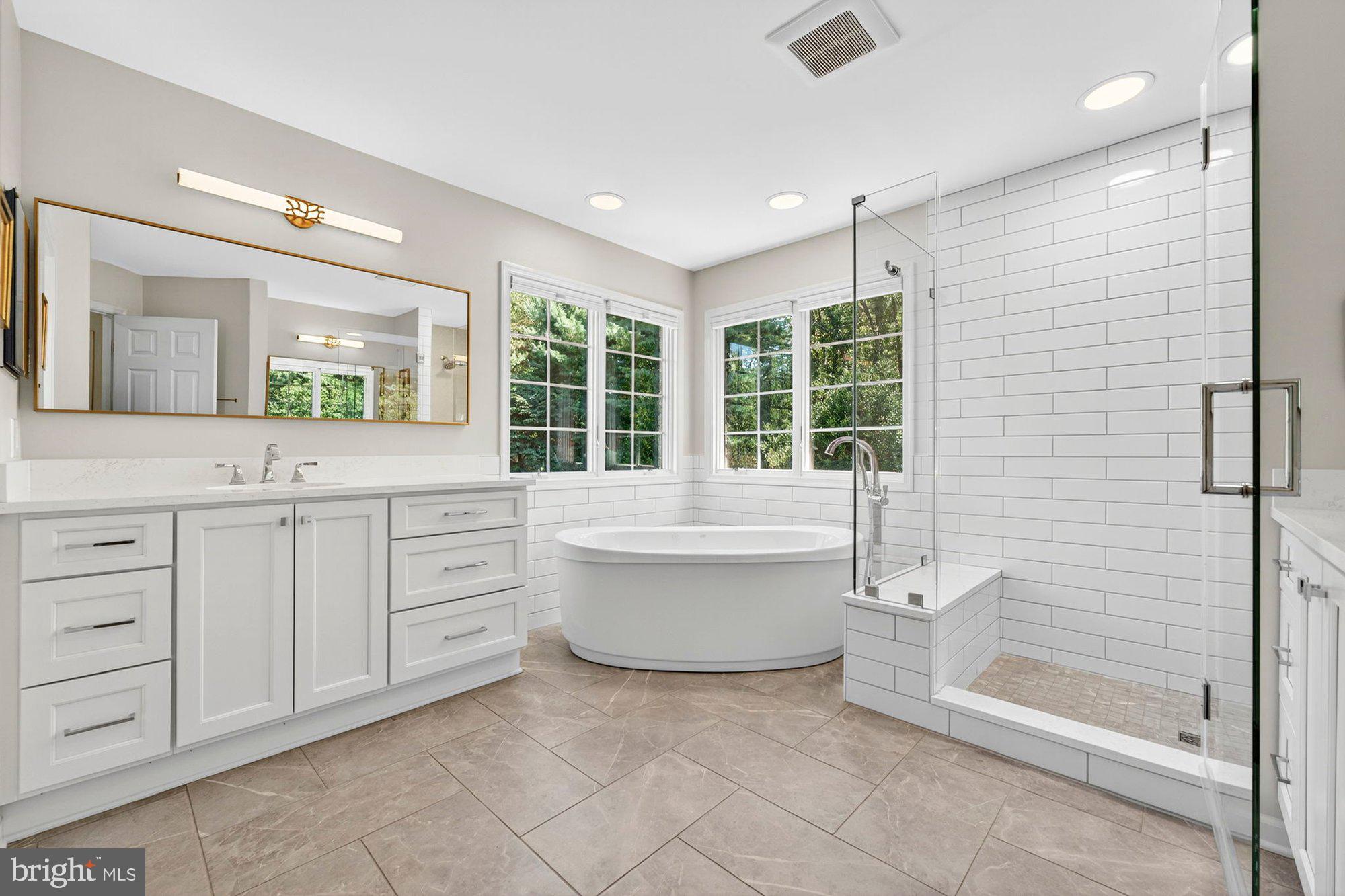 HUNTING HILLS - Residential