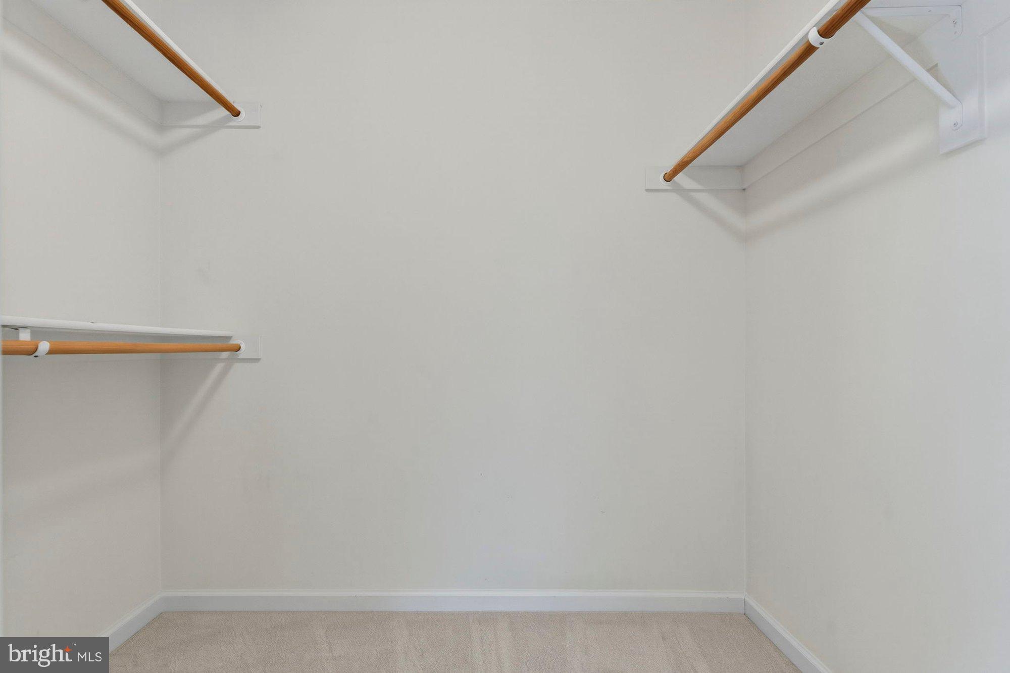 HUNTING HILLS - Residential