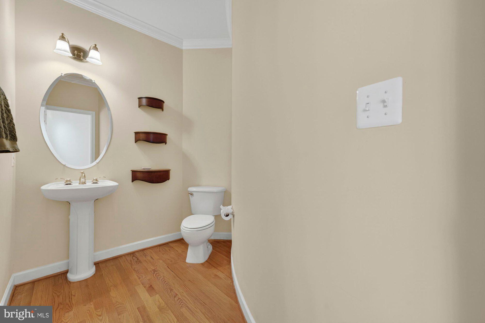 HUNTING HILLS - Residential