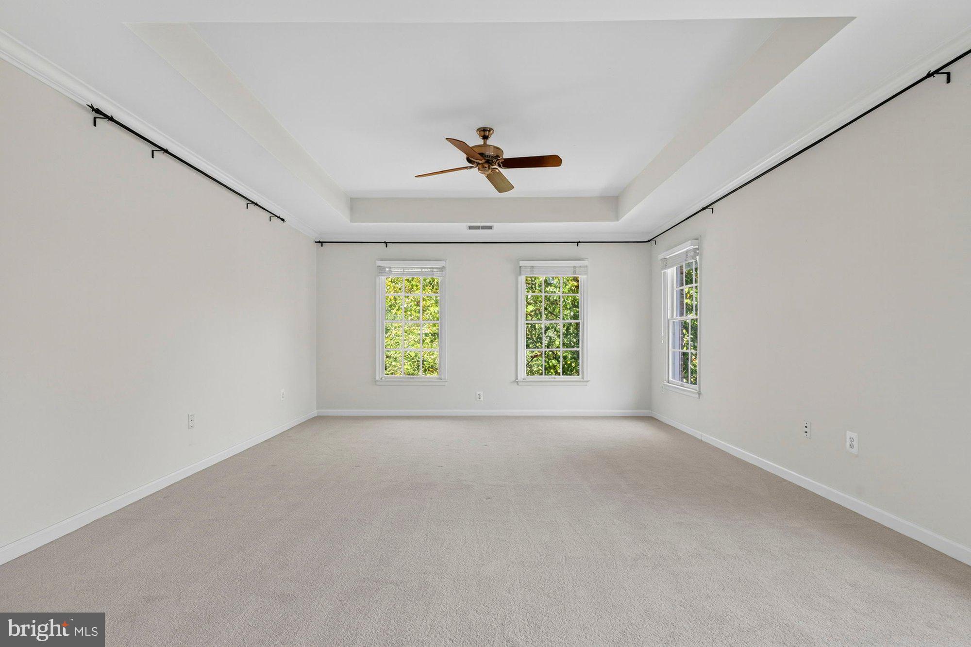 HUNTING HILLS - Residential