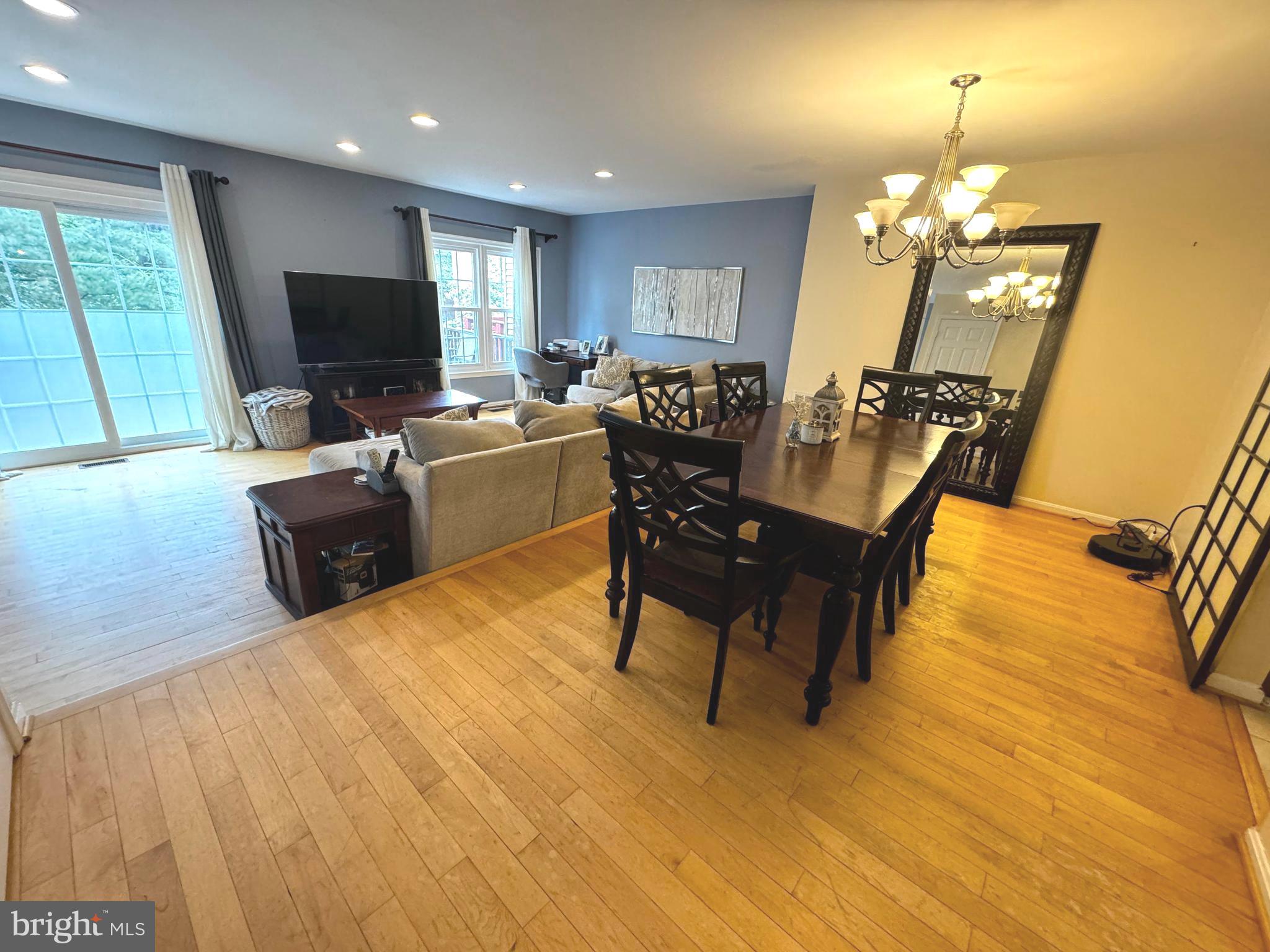 WILDWOOD HILLS - Residential