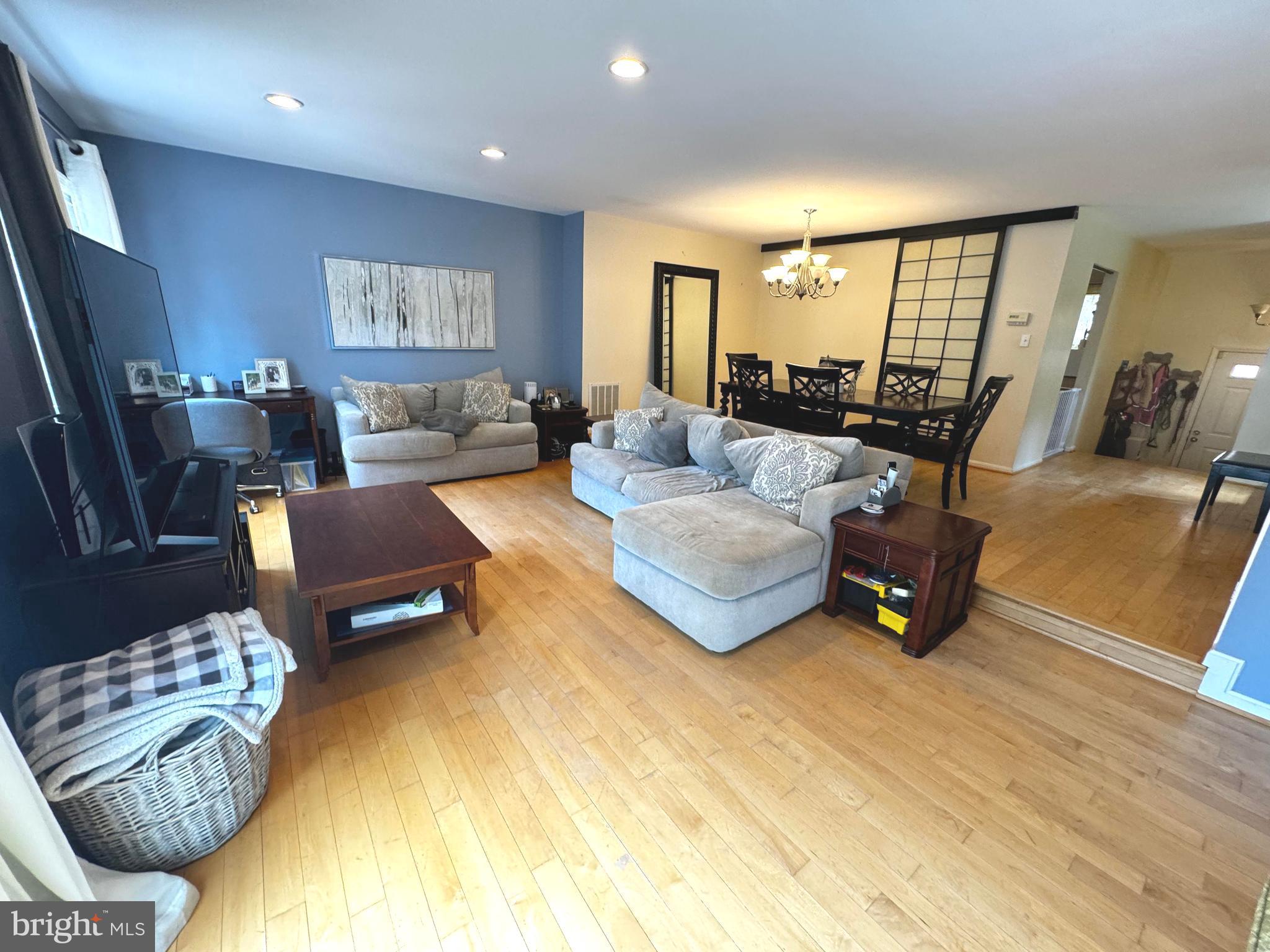 WILDWOOD HILLS - Residential