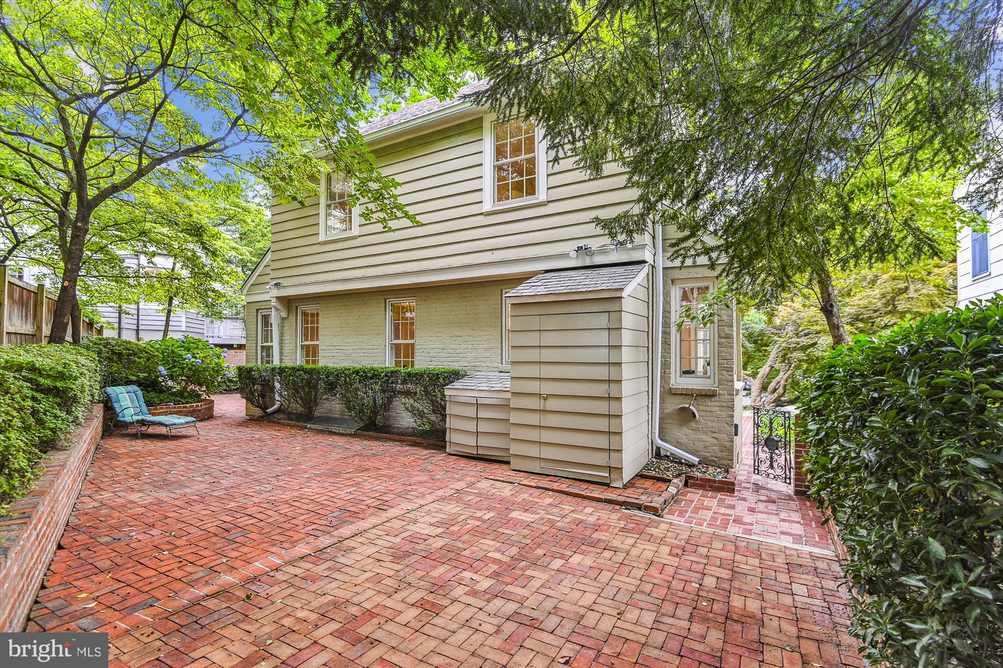 CHEVY CHASE - Residential