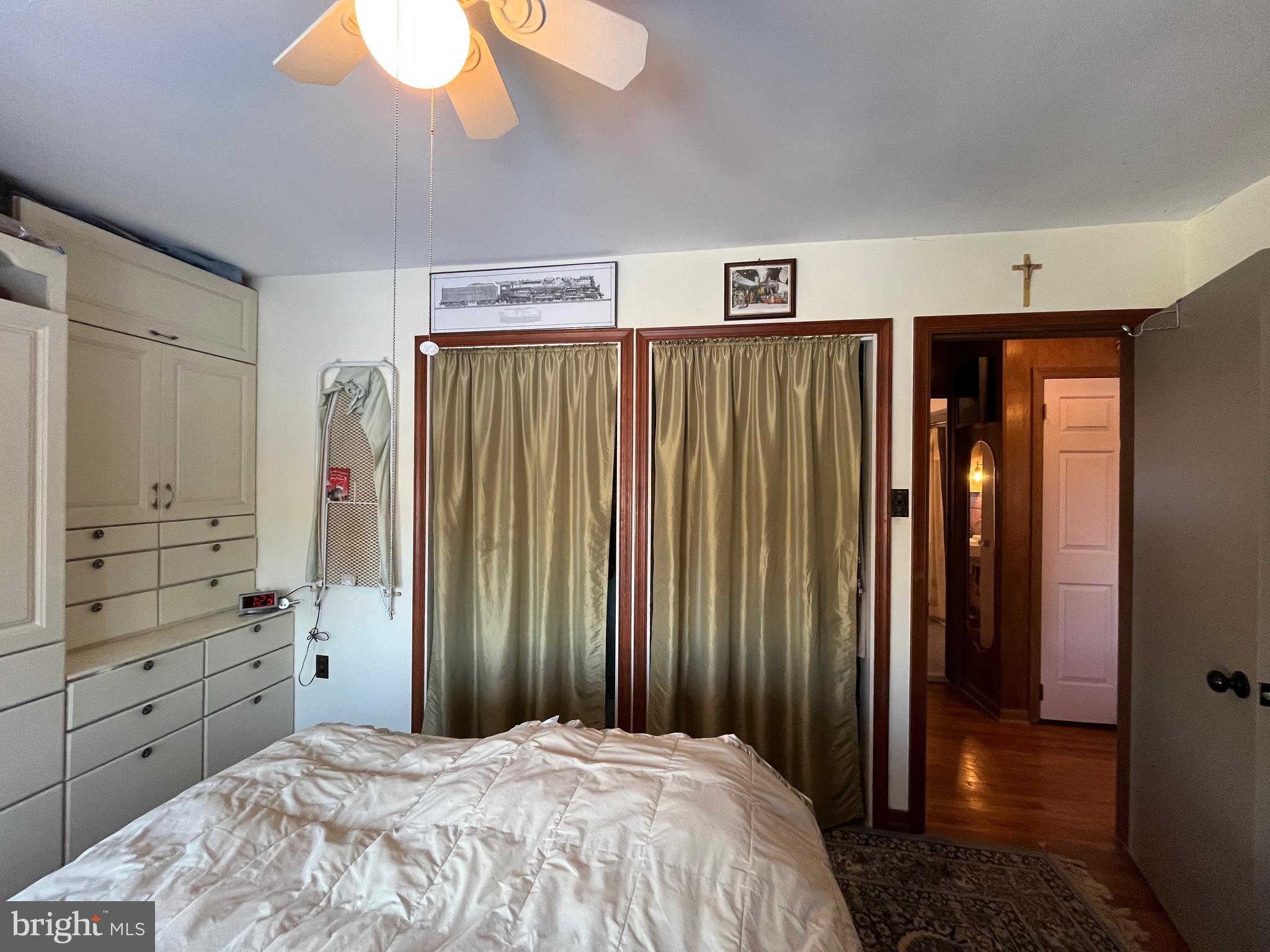 FEASTERVILLE - Residential