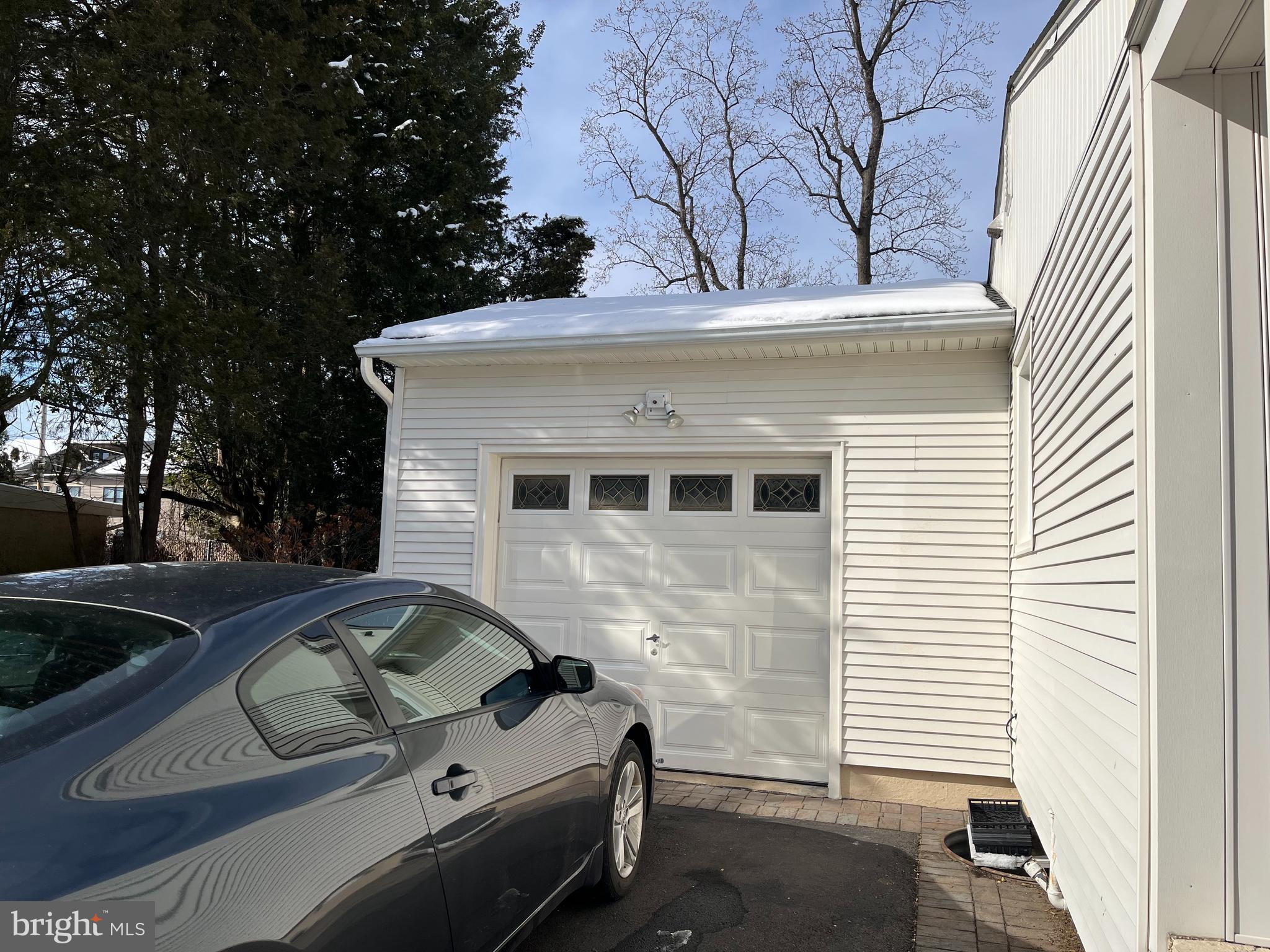 FEASTERVILLE - Residential