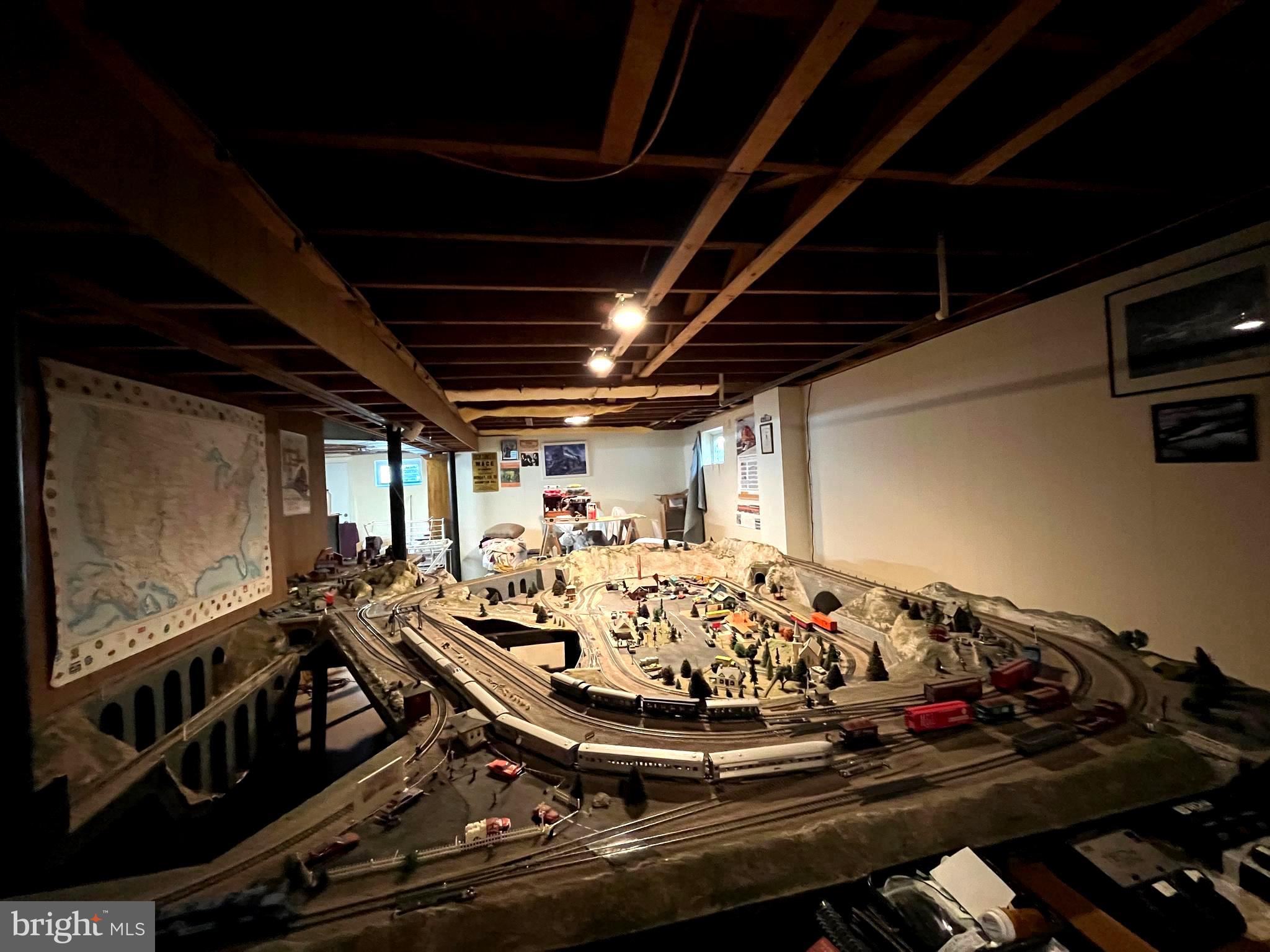 FEASTERVILLE - Residential