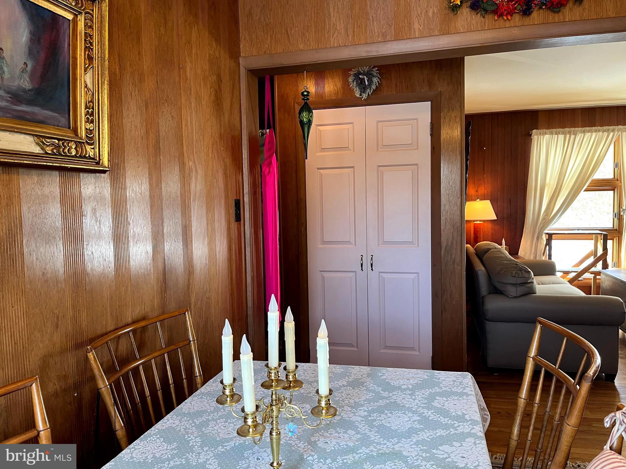 FEASTERVILLE - Residential