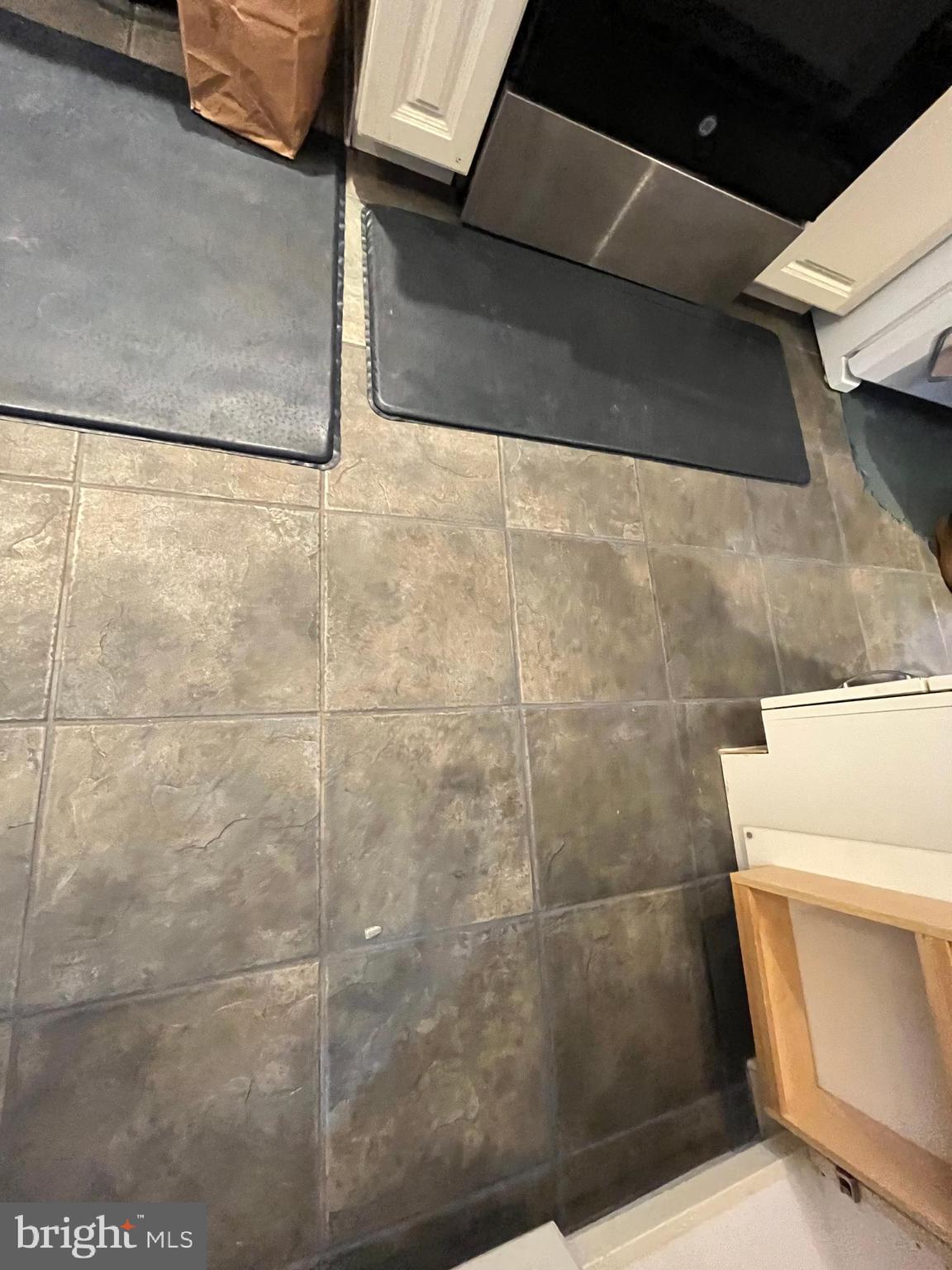 FEASTERVILLE - Residential