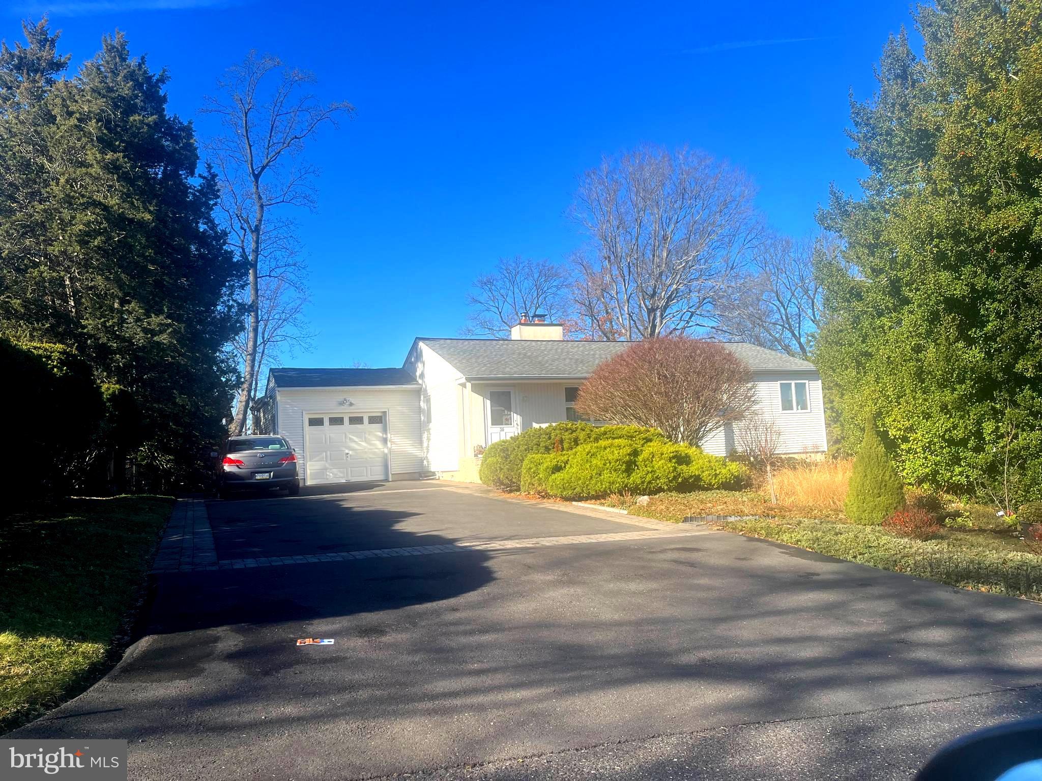 FEASTERVILLE - Residential