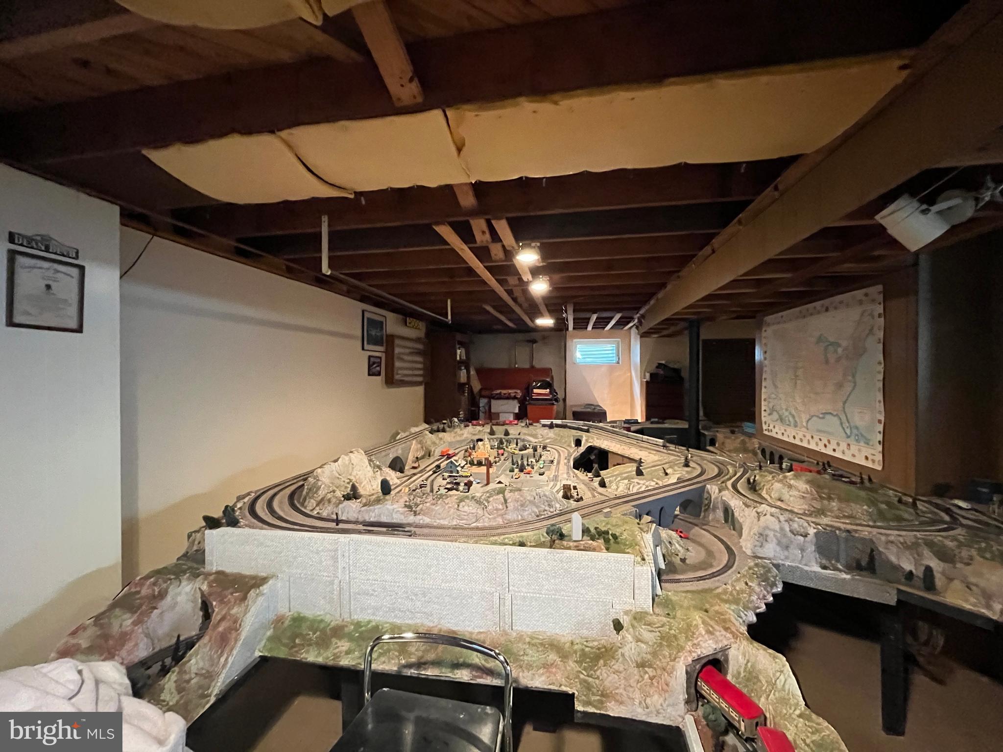 FEASTERVILLE - Residential