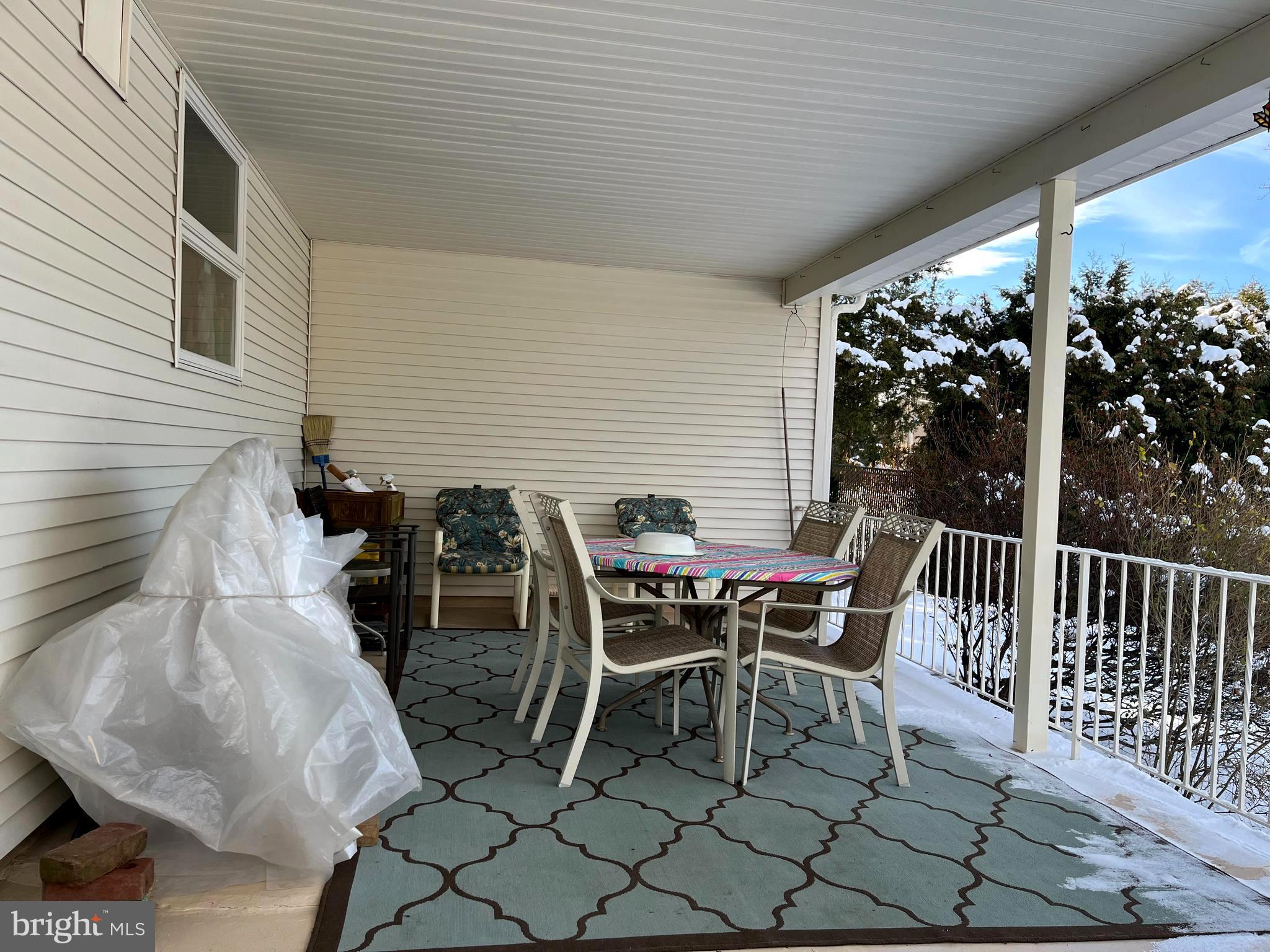 FEASTERVILLE - Residential