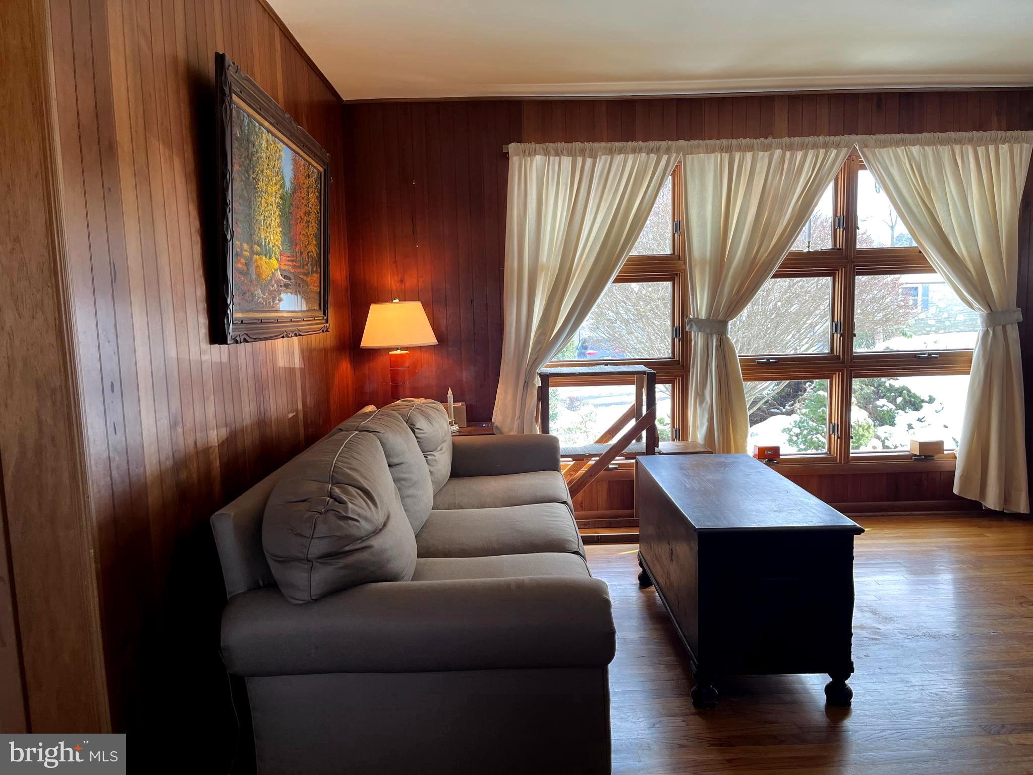 FEASTERVILLE - Residential