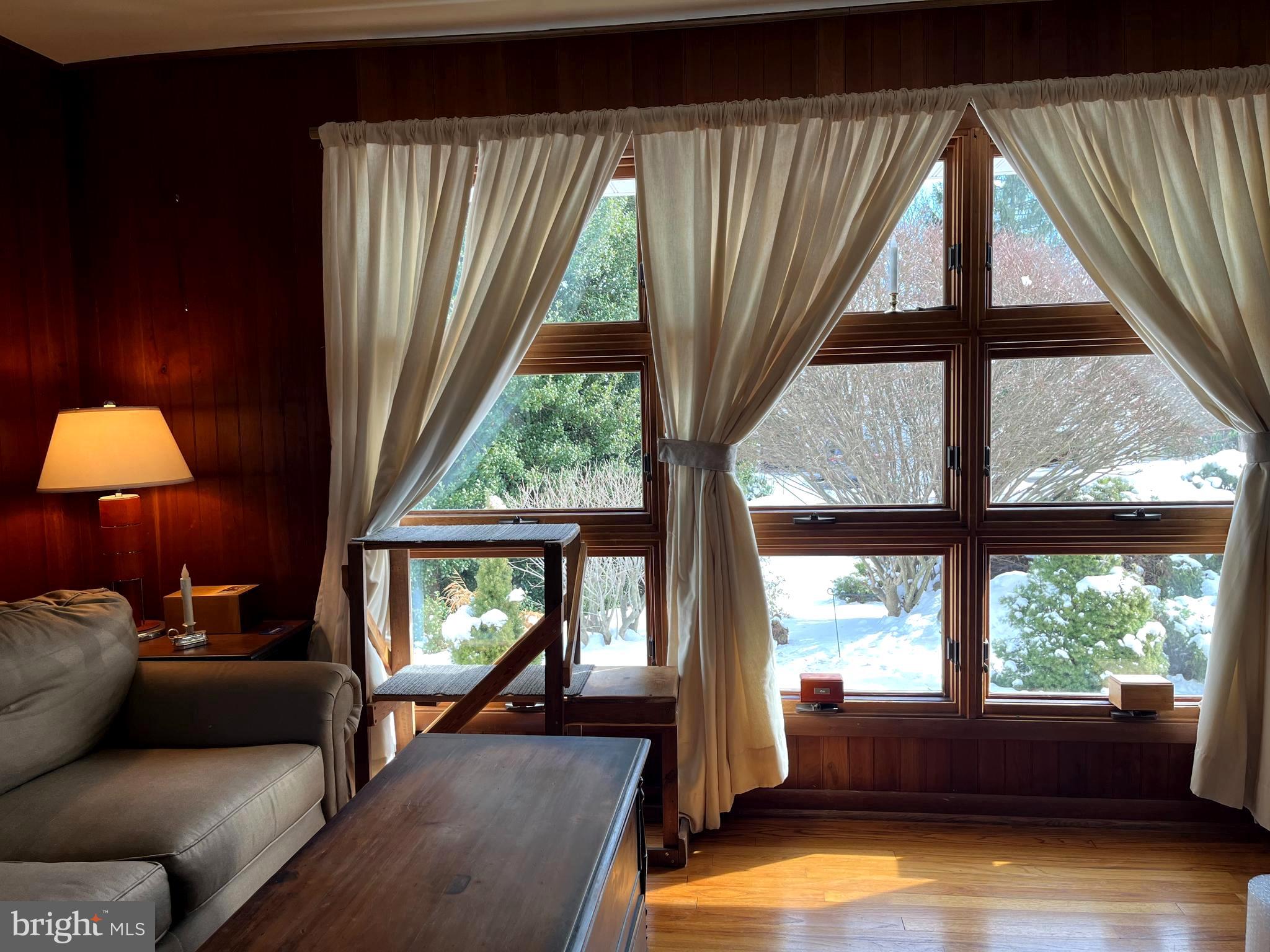 FEASTERVILLE - Residential