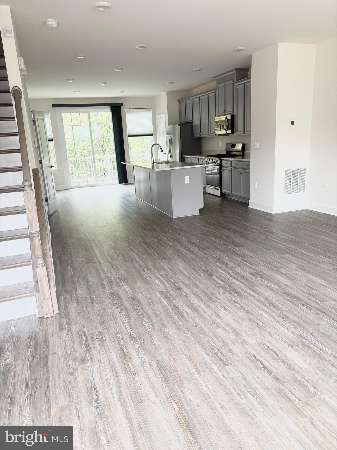 HAYMARKET CROSSING - Residential Lease