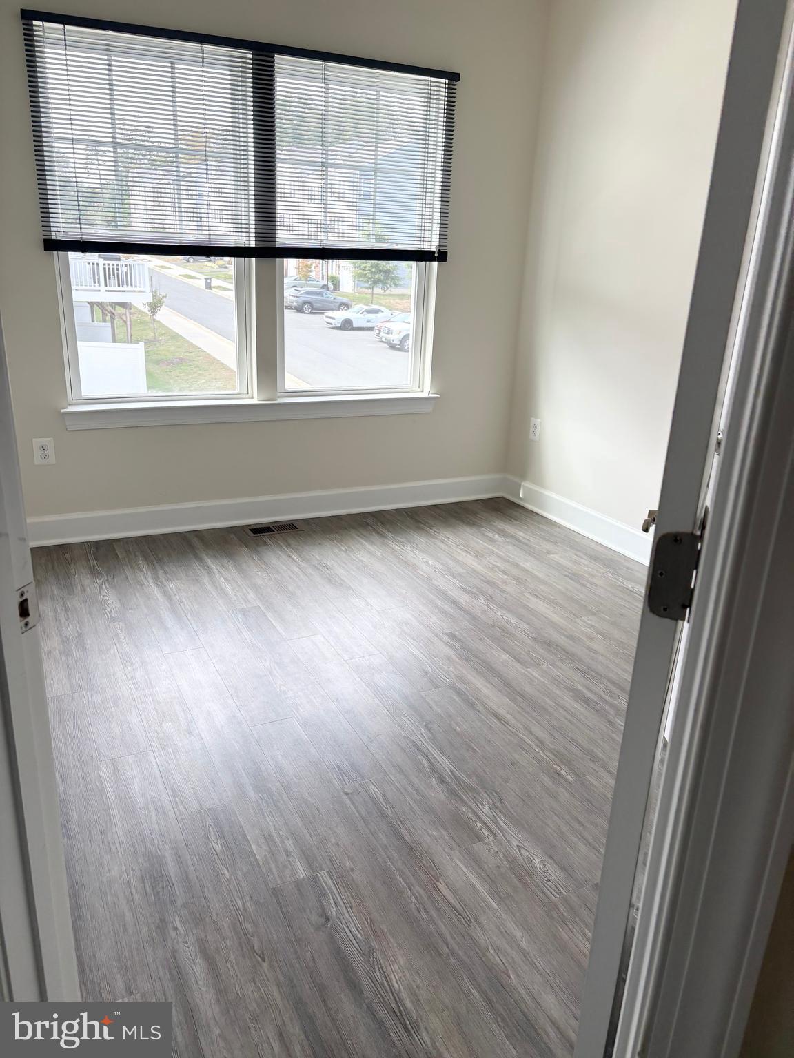 HAYMARKET CROSSING - Residential Lease