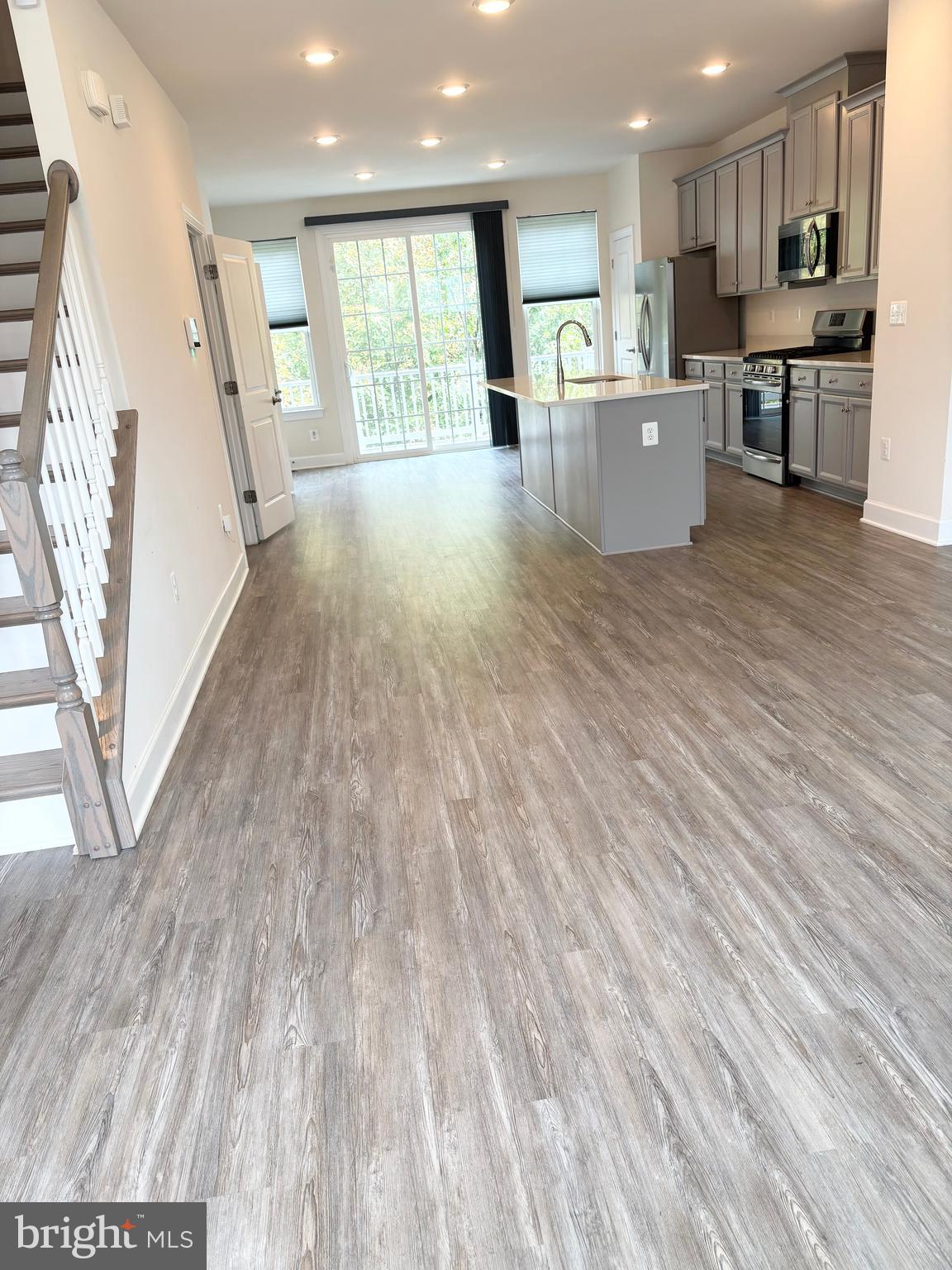 HAYMARKET CROSSING - Residential Lease