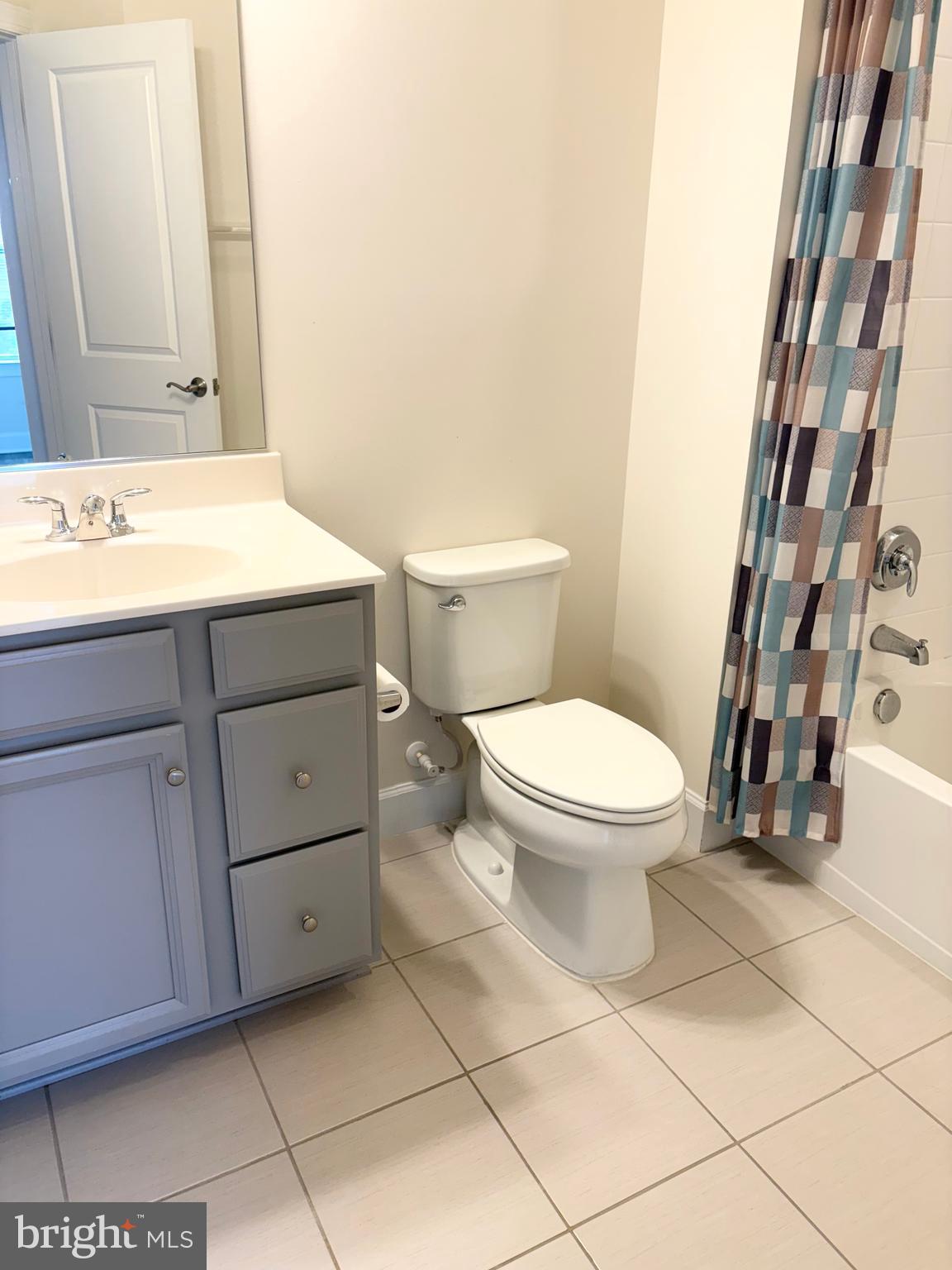 HAYMARKET CROSSING - Residential Lease