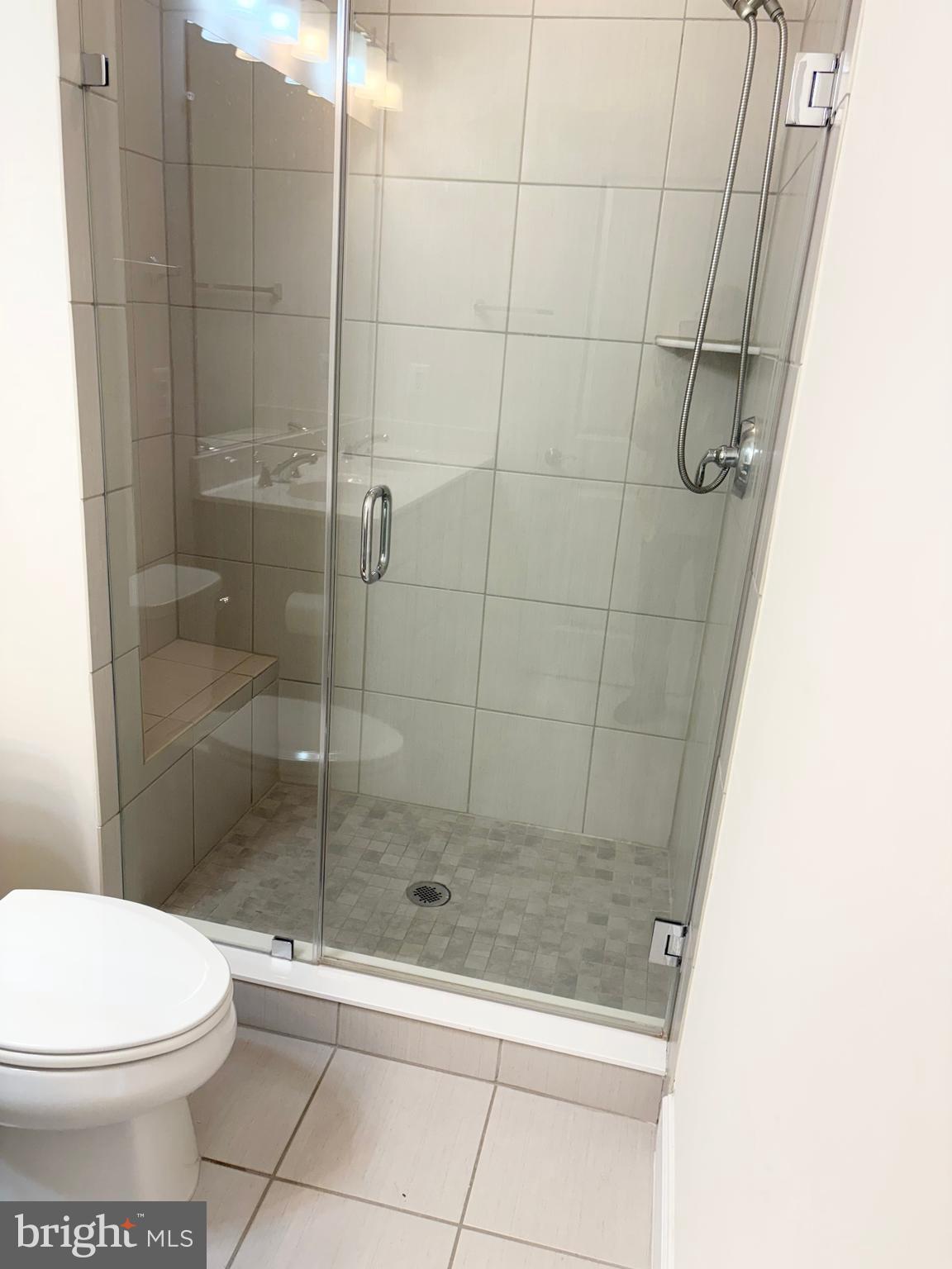 HAYMARKET CROSSING - Residential Lease