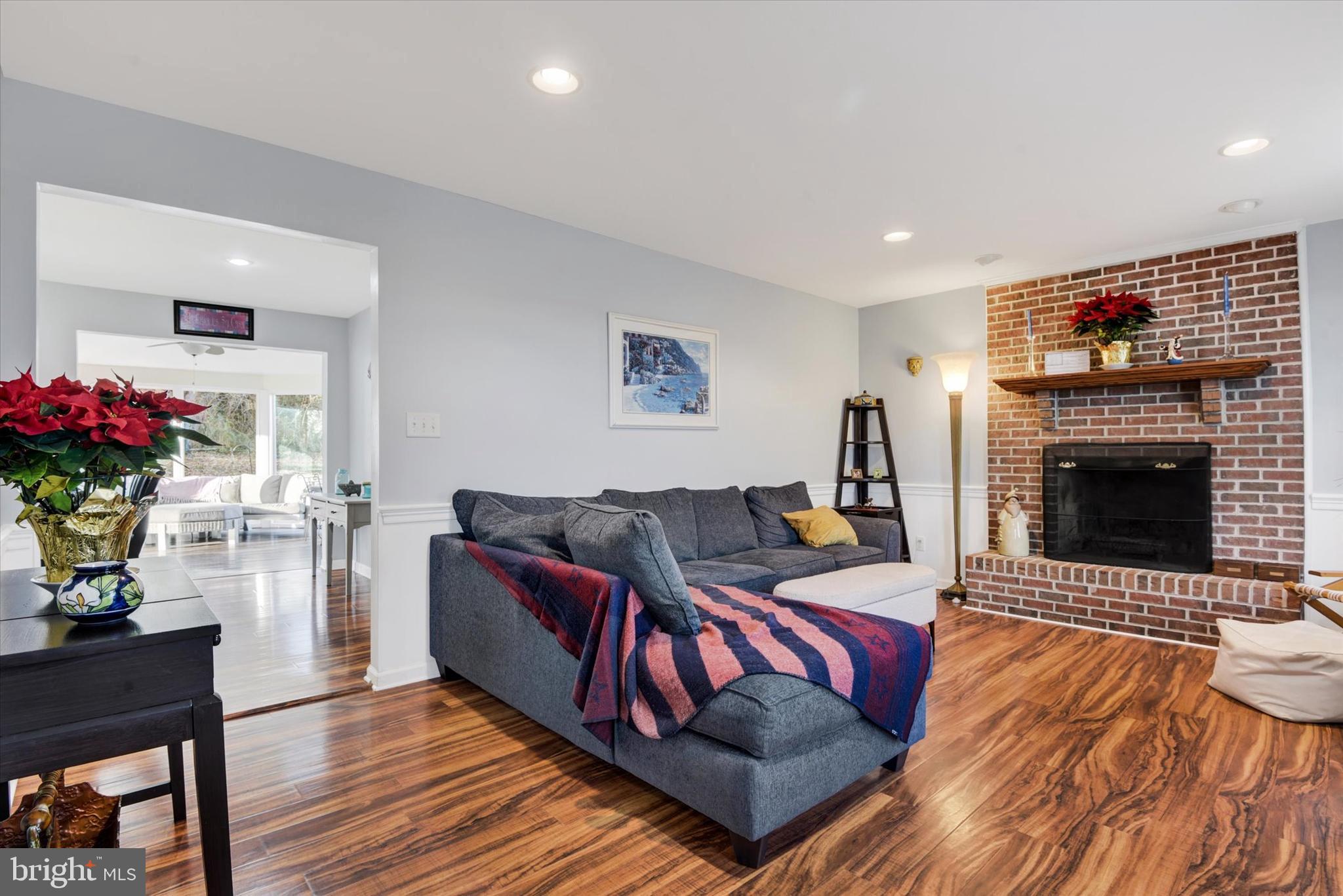 IPSTONE - Residential