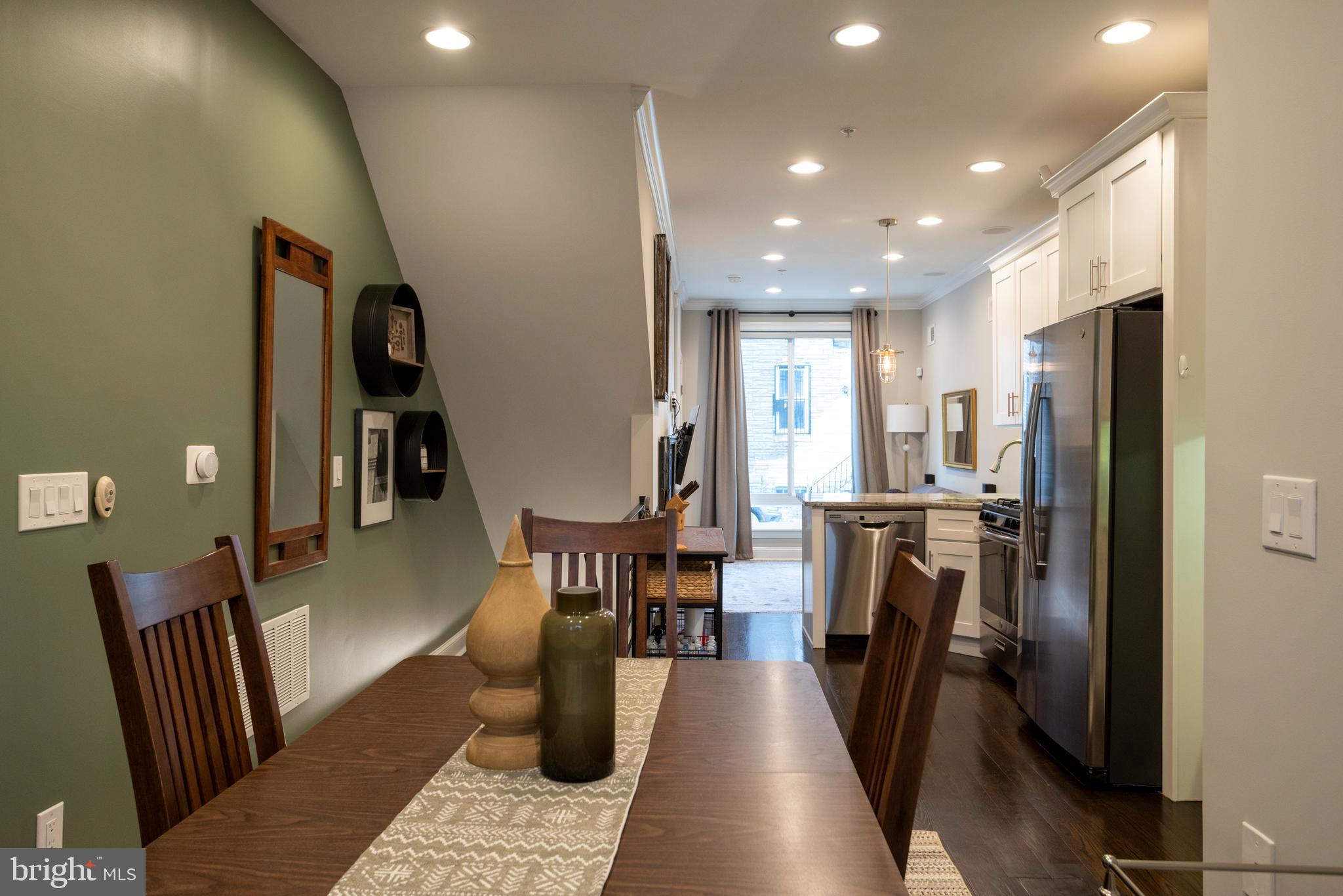 LUDLOW - Residential