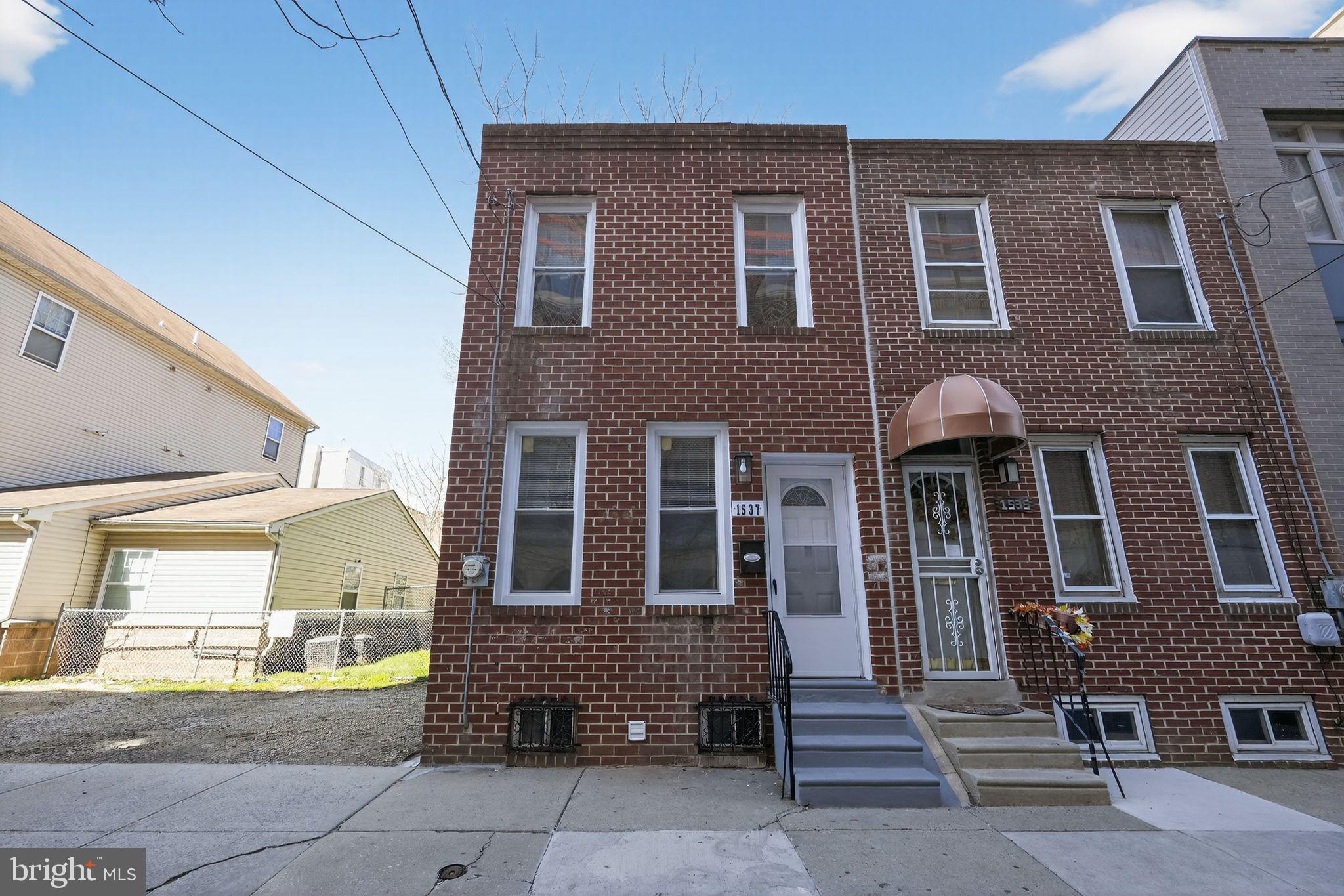 POINT BREEZE - Residential