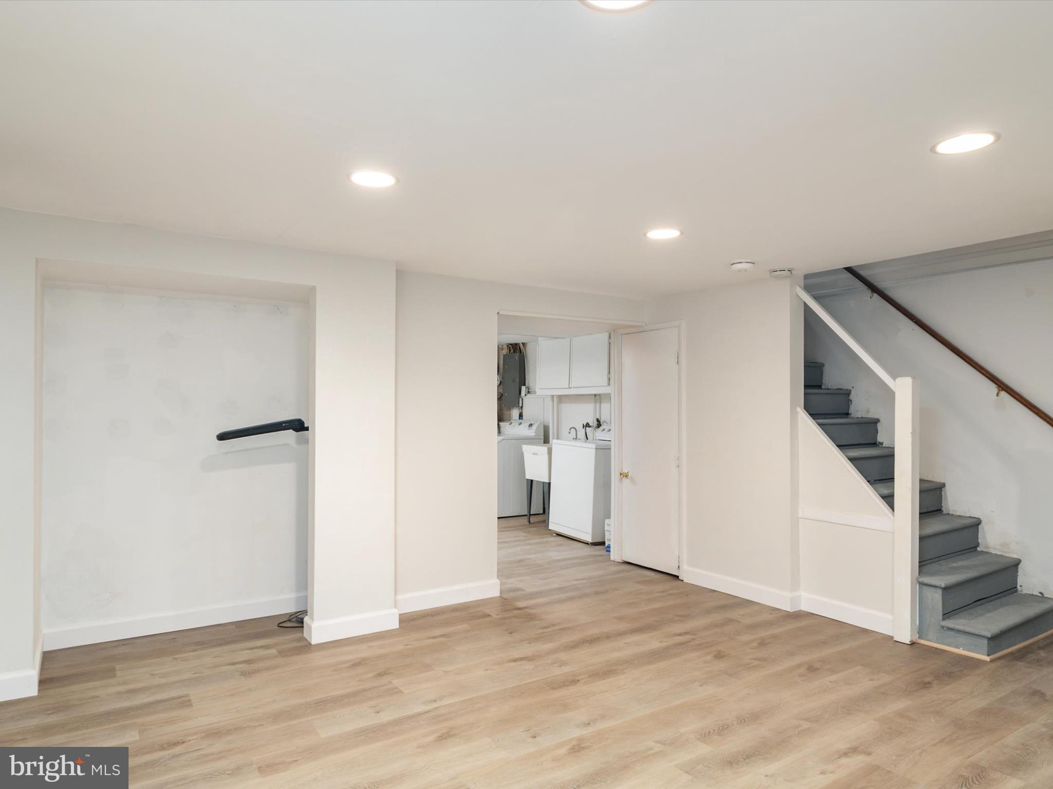 RIDGELEIGH - Residential Lease