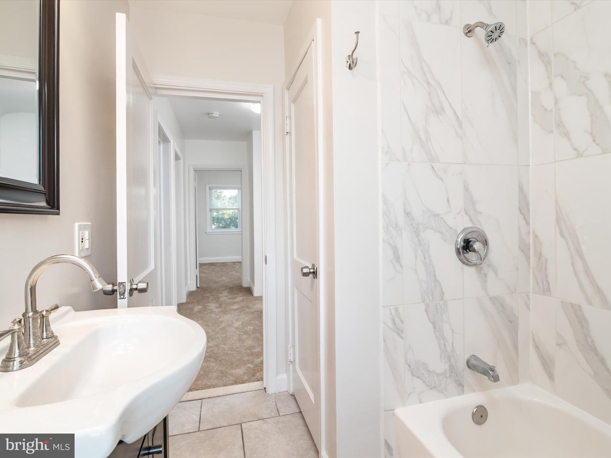 RIDGELEIGH - Residential Lease