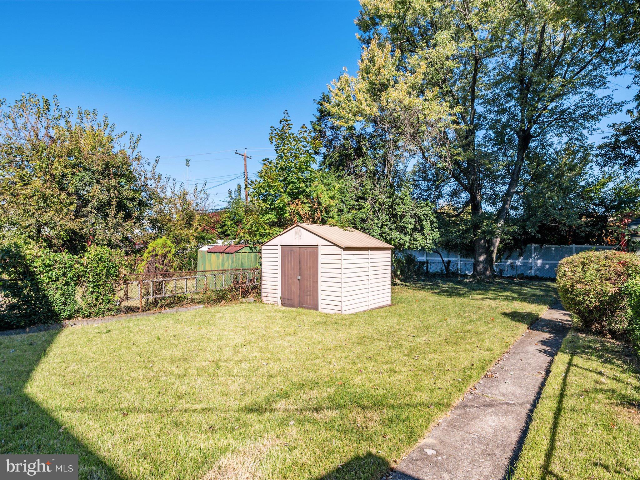 RIDGELEIGH - Residential Lease