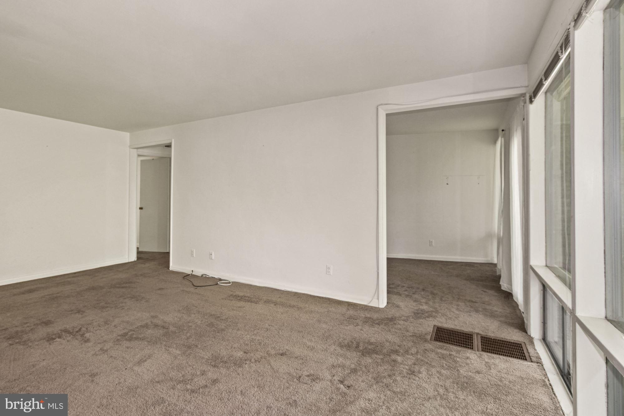 SPRING LAKE GARDEN CONDOMINIUM - Residential